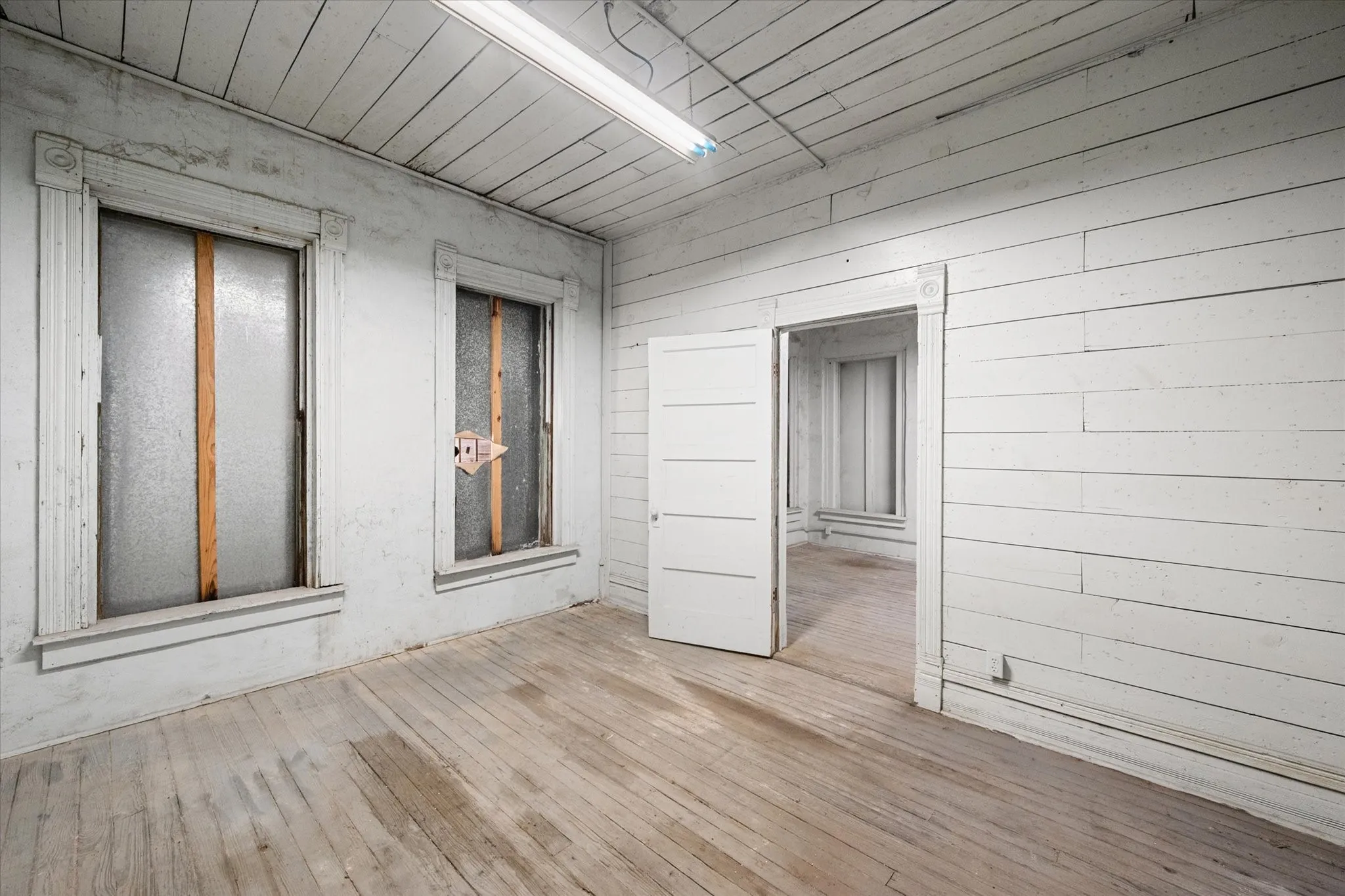Office For Sale in Navarro County , 308 S Beaton Street, Corsicana, Texas 75110, 0, 0, Garage spaces, 0 Sqft, built in 1900, Preowned, mls#21192769, Real Estate Agent in Corsicana, Homes For Sale in Navarro county, Homes For Sale in Corsicana, Realtor in Corsicana Texas, Real Estate Brokerage Independent Realty Texas, Luminita Cordes Realtor