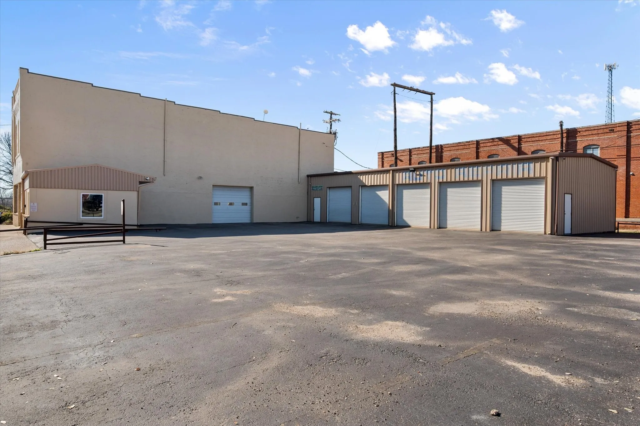Office For Sale in Navarro County , 308 S Beaton Street, Corsicana, Texas 75110, 0, 0, Garage spaces, 0 Sqft, built in 1900, Preowned, mls#21192769, Real Estate Agent in Corsicana, Homes For Sale in Navarro county, Homes For Sale in Corsicana, Realtor in Corsicana Texas, Real Estate Brokerage Independent Realty Texas, Luminita Cordes Realtor