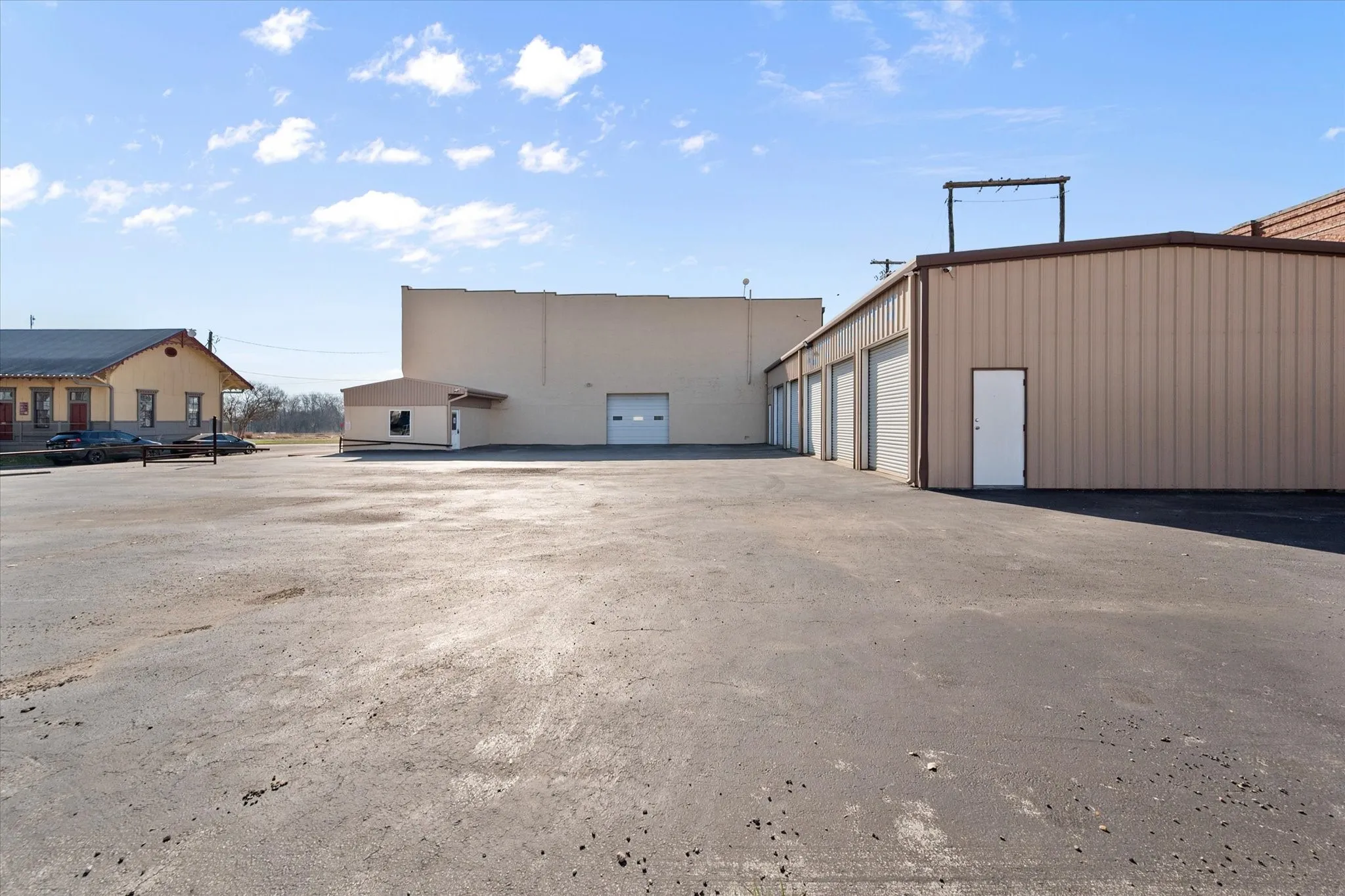 Office For Sale in Navarro County , 308 S Beaton Street, Corsicana, Texas 75110, 0, 0, Garage spaces, 0 Sqft, built in 1900, Preowned, mls#21192769, Real Estate Agent in Corsicana, Homes For Sale in Navarro county, Homes For Sale in Corsicana, Realtor in Corsicana Texas, Real Estate Brokerage Independent Realty Texas, Luminita Cordes Realtor