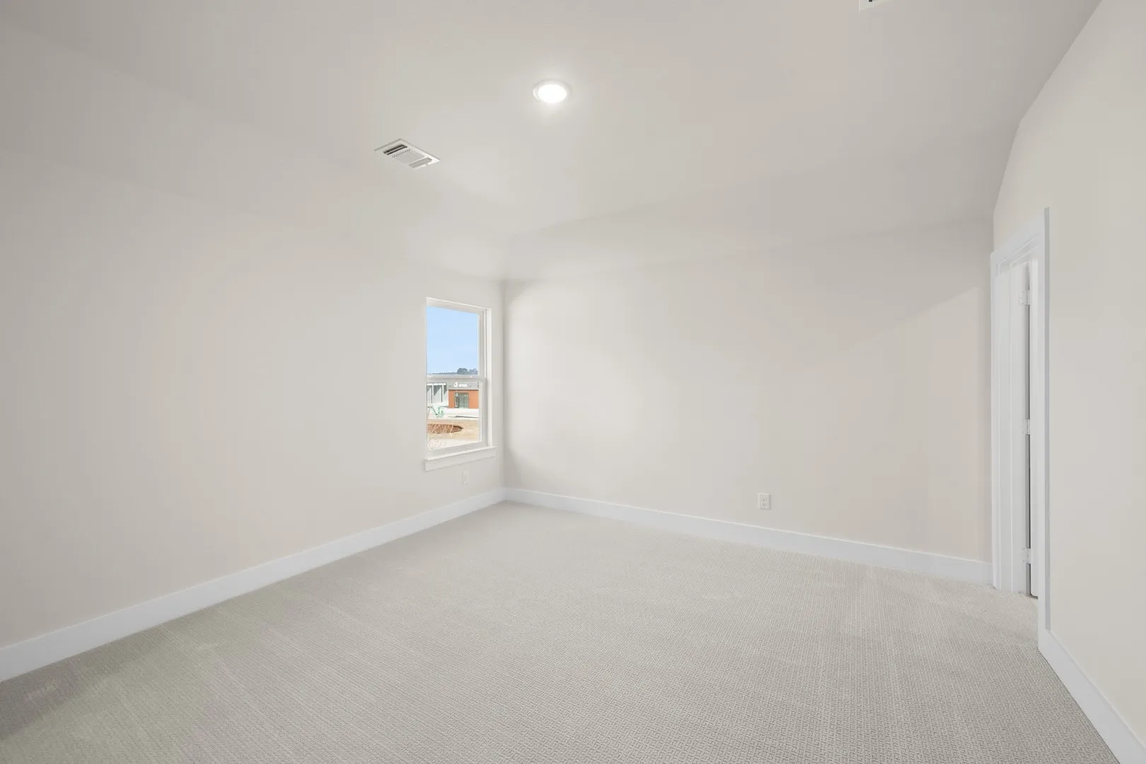 1562 Ginger- Bedroom-5468