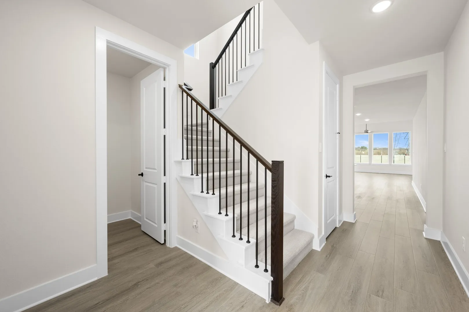 1562 Ginger- Entry-5307