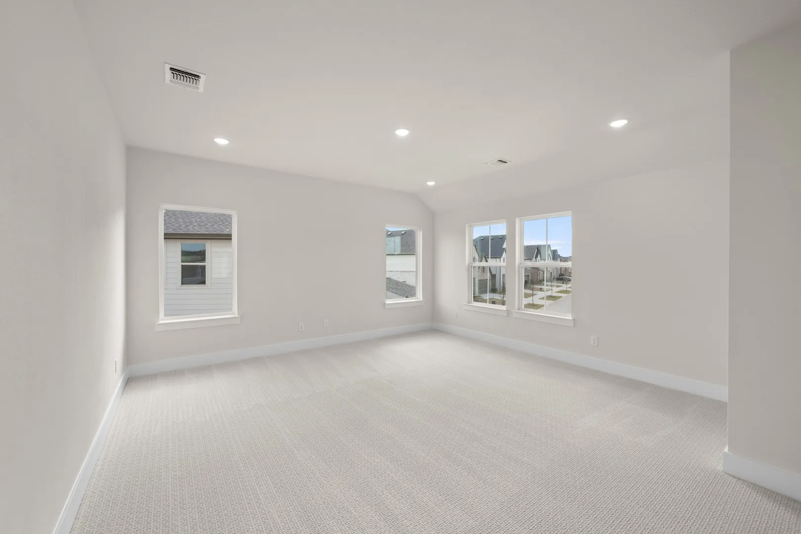 1562 Ginger- Gameroom-5443