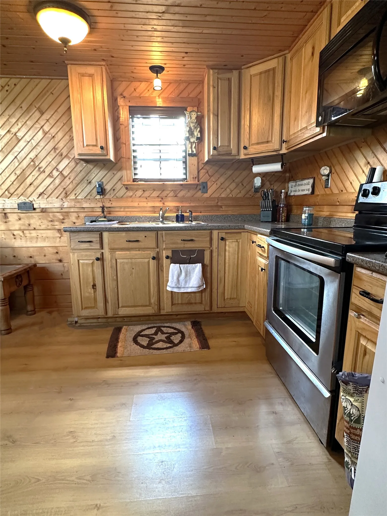 Improved Land For Sale in Robertson County , 853 CR 206, Bremond, Texas 76629, 0, 0, Garage spaces, 0 Sqft, built in 0, Price $1,178,100, mls#21190710, Real Estate Agent in Bremond, Homes For Sale in Robertson county, Homes For Sale in Bremond, Realtor in Bremond Texas, Real Estate Brokerage Independent Realty Texas, Luminita Cordes Realtor