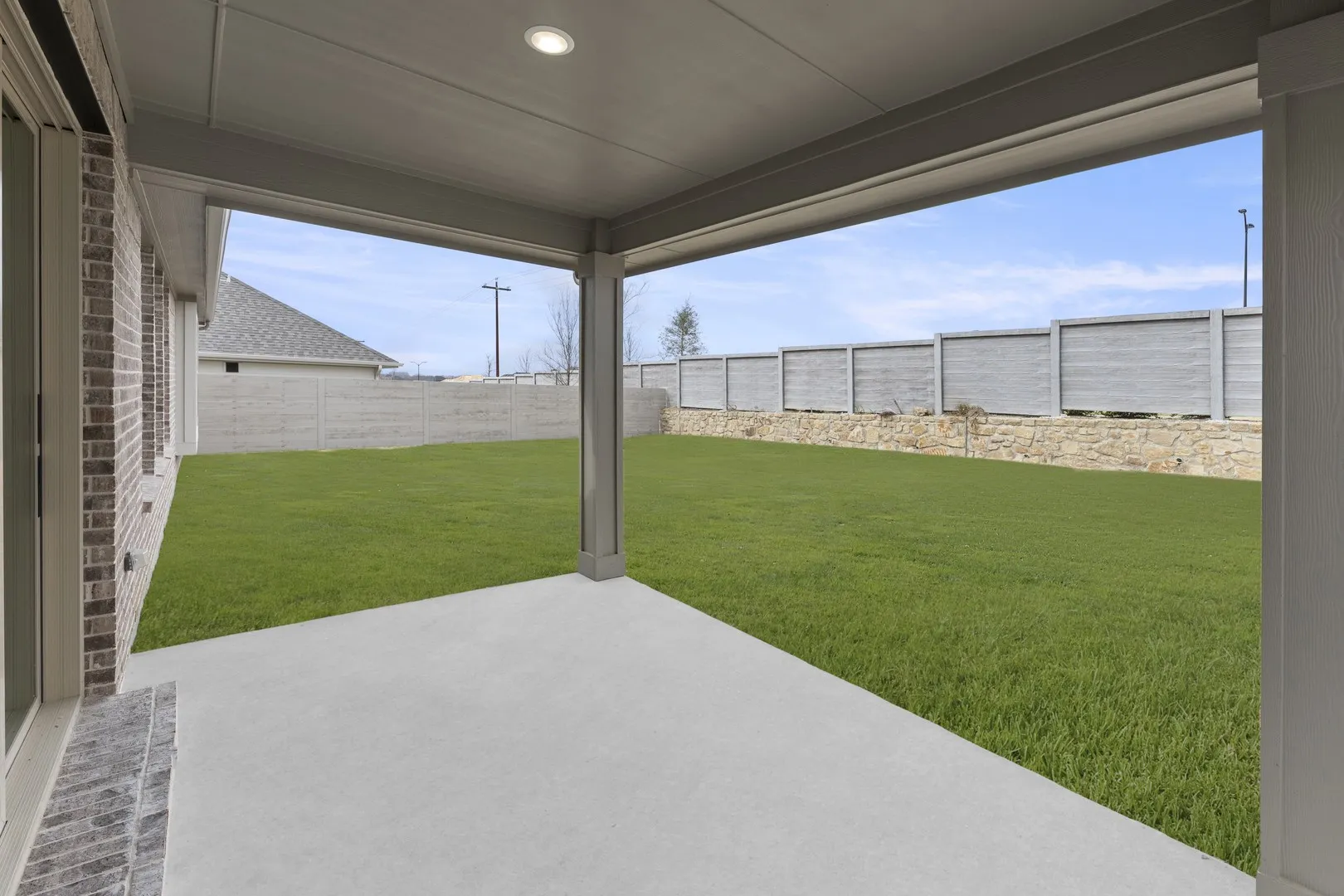 25. 4120 Seminole - Patio
