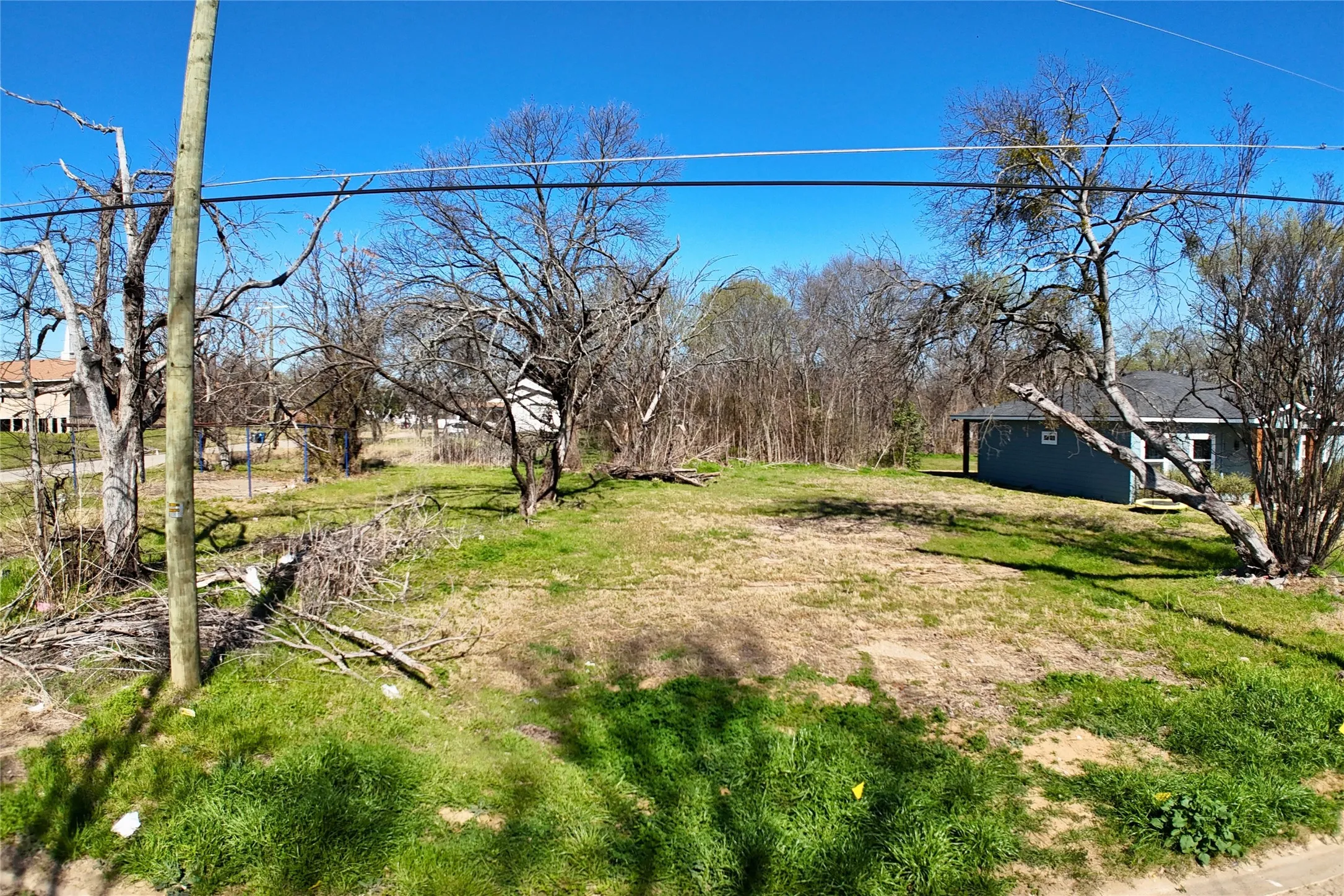 Unimproved Land For Sale in Navarro County , 704 E 4th Avenue, Corsicana, Texas 75110, 0, 0, Garage spaces, 0 Sqft, built in 0, Price $25,000, mls#21193016, Real Estate Agent in Corsicana, Homes For Sale in Navarro county, Homes For Sale in Corsicana, Realtor in Corsicana Texas, Real Estate Brokerage Independent Realty Texas, Luminita Cordes Realtor