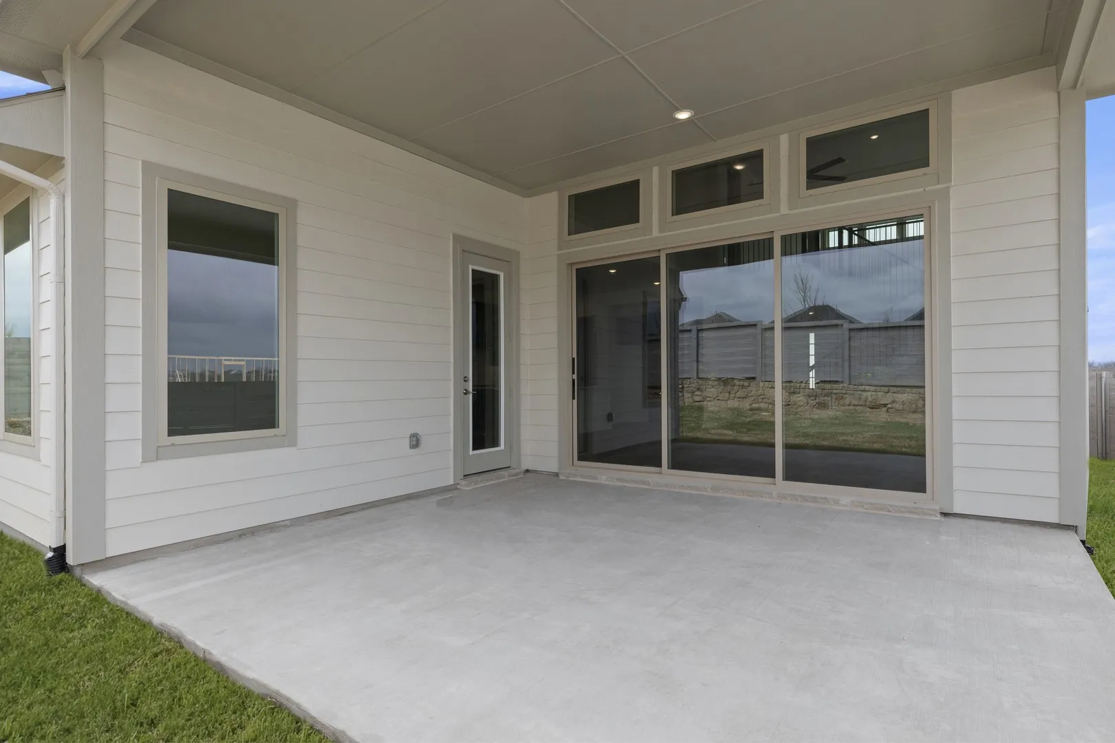 25. 4124 Seminole - Patio