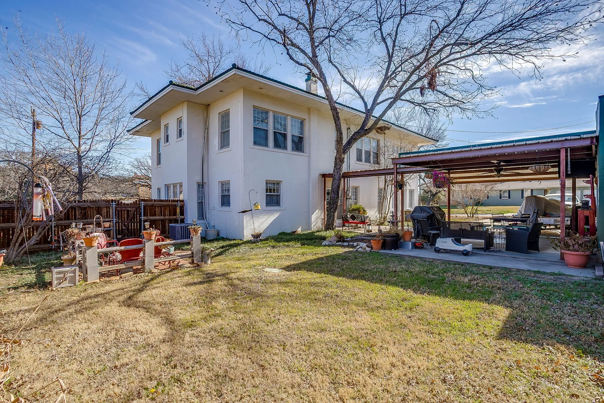 Single Family Residence For Sale in Palo Pinto County , 503 NW 4th Avenue, Mineral Wells, Texas 76067, 4 Bedroom, 4 Bathroom, Garage spaces, 4,056 Sqft, built in 1930, Preowned, Price $699,900, mls#21192976, Real Estate Agent in Mineral Wells, Homes For Sale in Palo Pinto county, Homes For Sale in Mineral Wells, Realtor in Mineral Wells Texas, Real Estate Brokerage Independent Realty Texas, Luminita Cordes Realtor