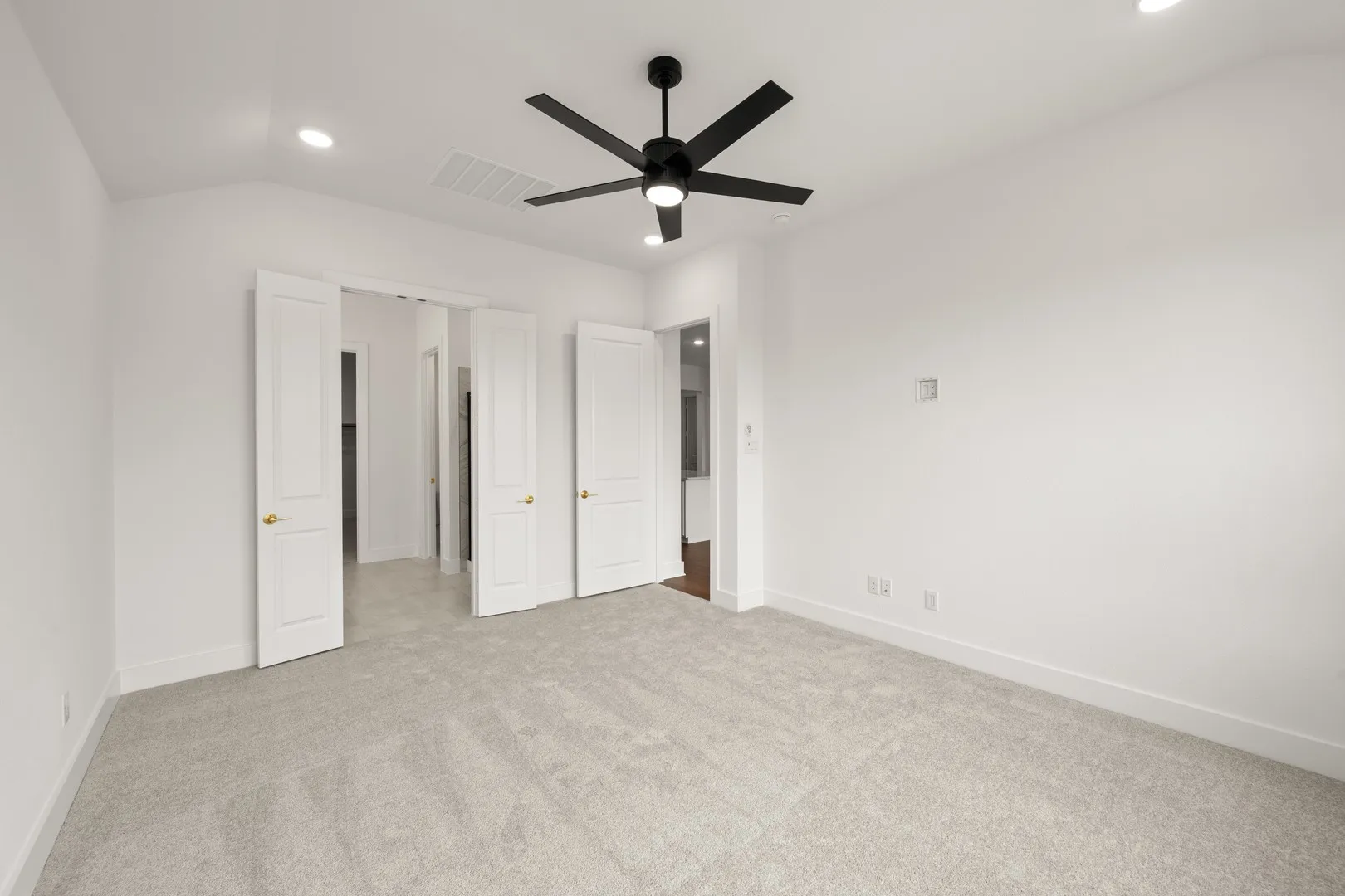 1725 Nesting Robin- Primary Suite-4818