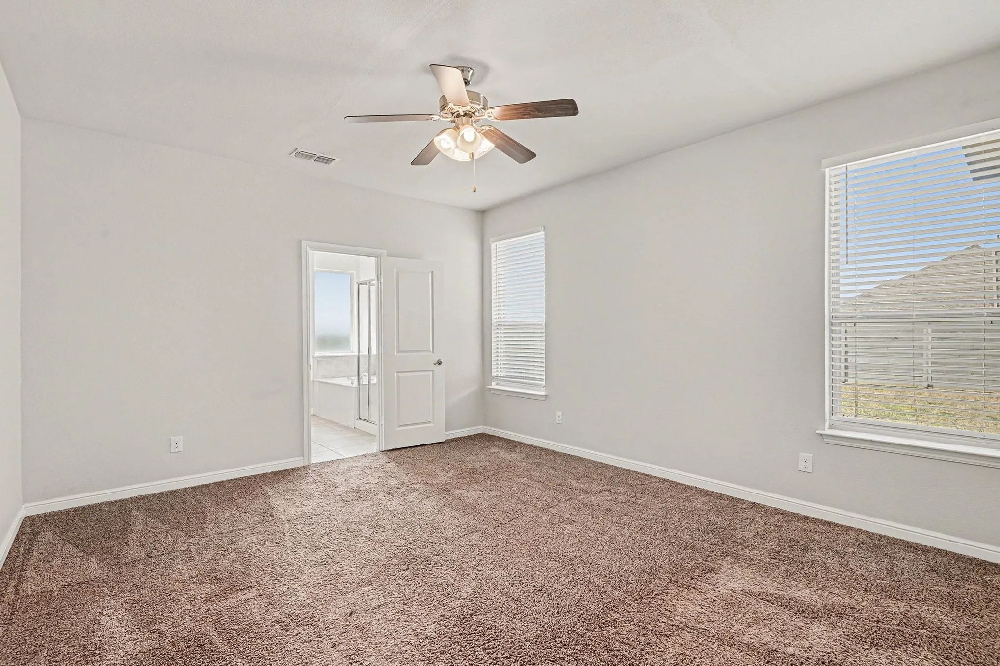 Single Family Residence For Sale in Denton County , 905 Falcon Road, Argyle, Texas 76226, 4 Bedroom, 2 Bathroom, 2 Garage spaces, 1,813 Sqft, built in 2018, mls#21192313, Real Estate Agent in Argyle, Homes For Sale in Denton county, Homes For Sale in Argyle, Realtor in Argyle Texas, Real Estate Brokerage Independent Realty Texas, Luminita Cordes Realtor