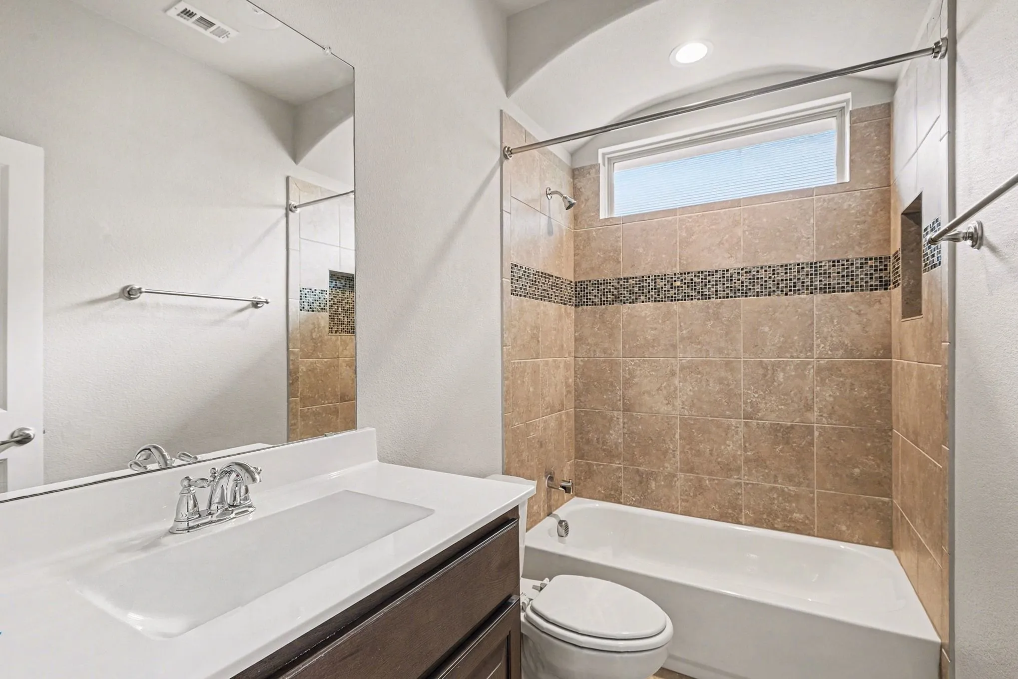 Single Family Residence For Sale in Denton County , 905 Falcon Road, Argyle, Texas 76226, 4 Bedroom, 2 Bathroom, 2 Garage spaces, 1,813 Sqft, built in 2018, mls#21192313, Real Estate Agent in Argyle, Homes For Sale in Denton county, Homes For Sale in Argyle, Realtor in Argyle Texas, Real Estate Brokerage Independent Realty Texas, Luminita Cordes Realtor