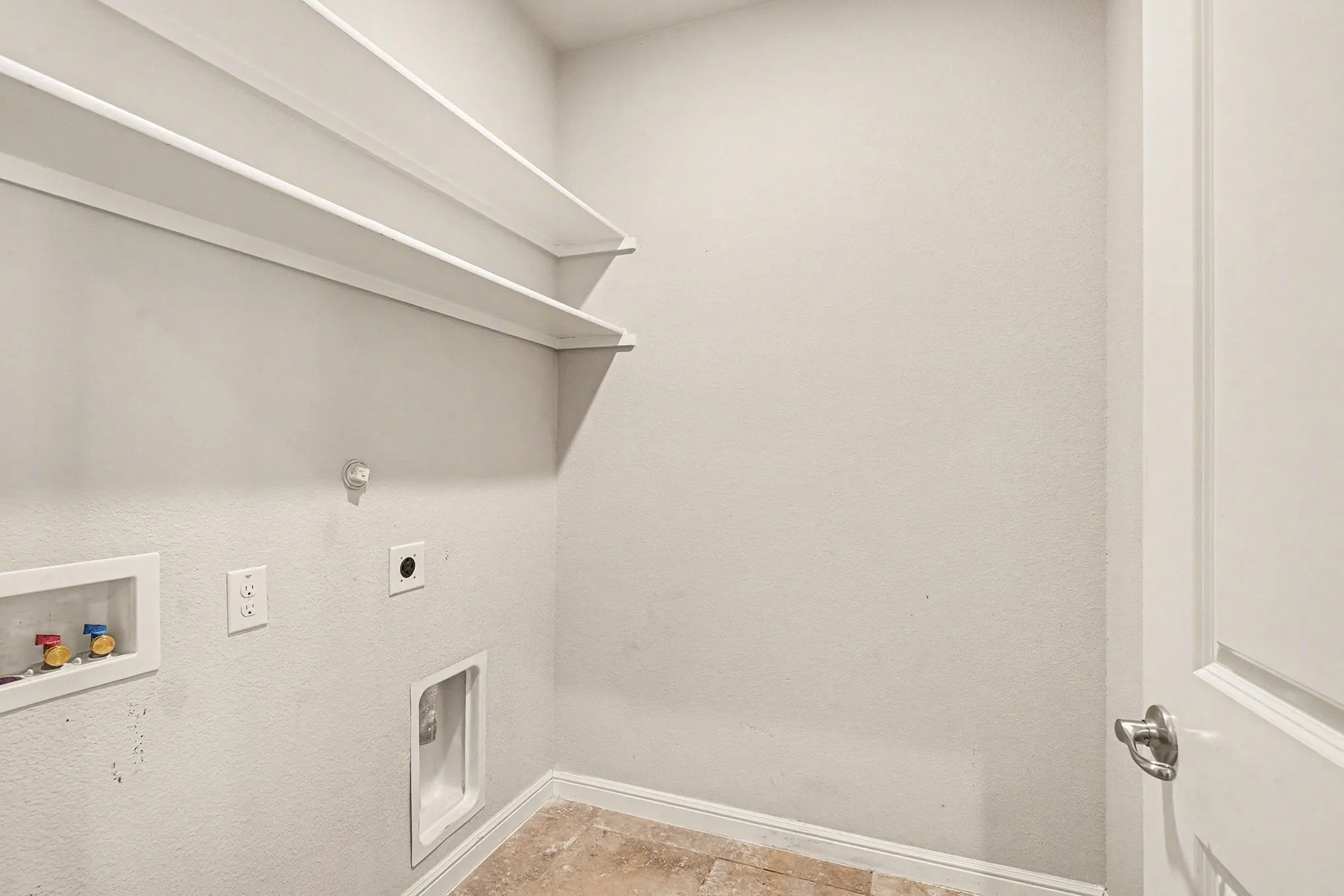 Single Family Residence For Sale in Denton County , 905 Falcon Road, Argyle, Texas 76226, 4 Bedroom, 2 Bathroom, 2 Garage spaces, 1,813 Sqft, built in 2018, mls#21192313, Real Estate Agent in Argyle, Homes For Sale in Denton county, Homes For Sale in Argyle, Realtor in Argyle Texas, Real Estate Brokerage Independent Realty Texas, Luminita Cordes Realtor