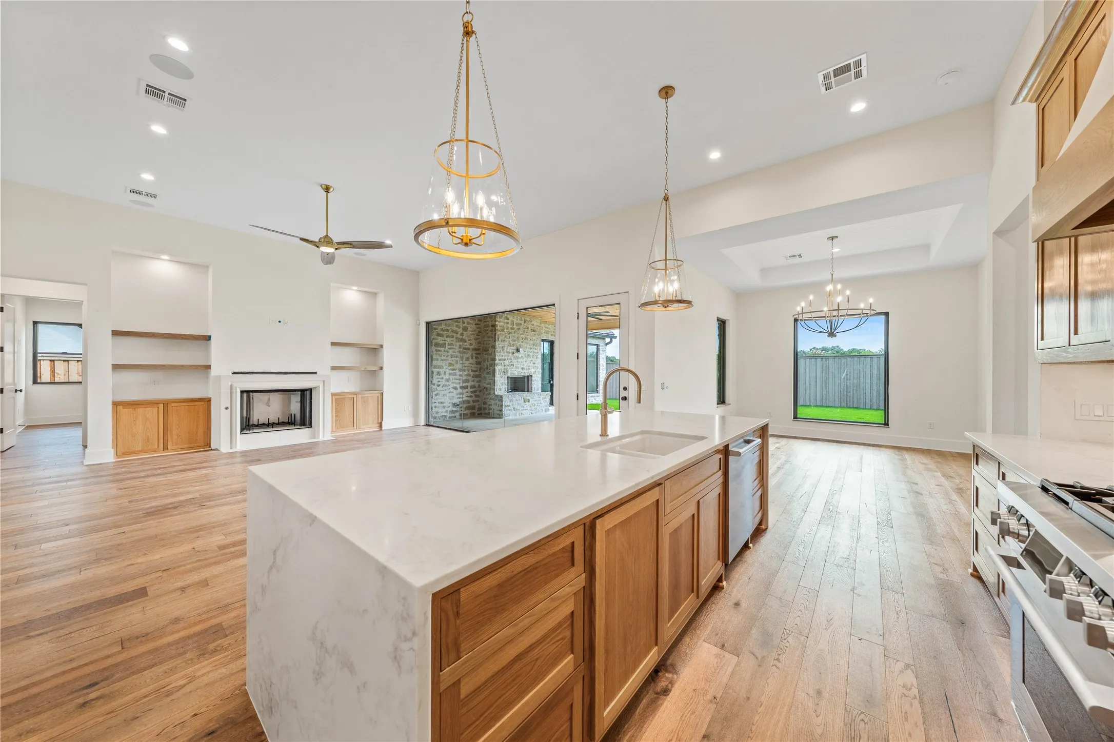 Single Family Residence For Sale in Mc Lennan County , 38 Pinehurst Drive, Woodway, Texas 76712, 5 Bedrooms, 4 Bathrooms, 3 Garage spaces, 3,076 Sqft, built in 2026, Price $1,250,000, mls#21193374, Real Estate Agent in Woodway, Homes For Sale in Mc Lennan county, Homes For Sale in Woodway, Realtor in Woodway Texas, Real Estate Brokerage Independent Realty Texas, Luminita Cordes Realtor