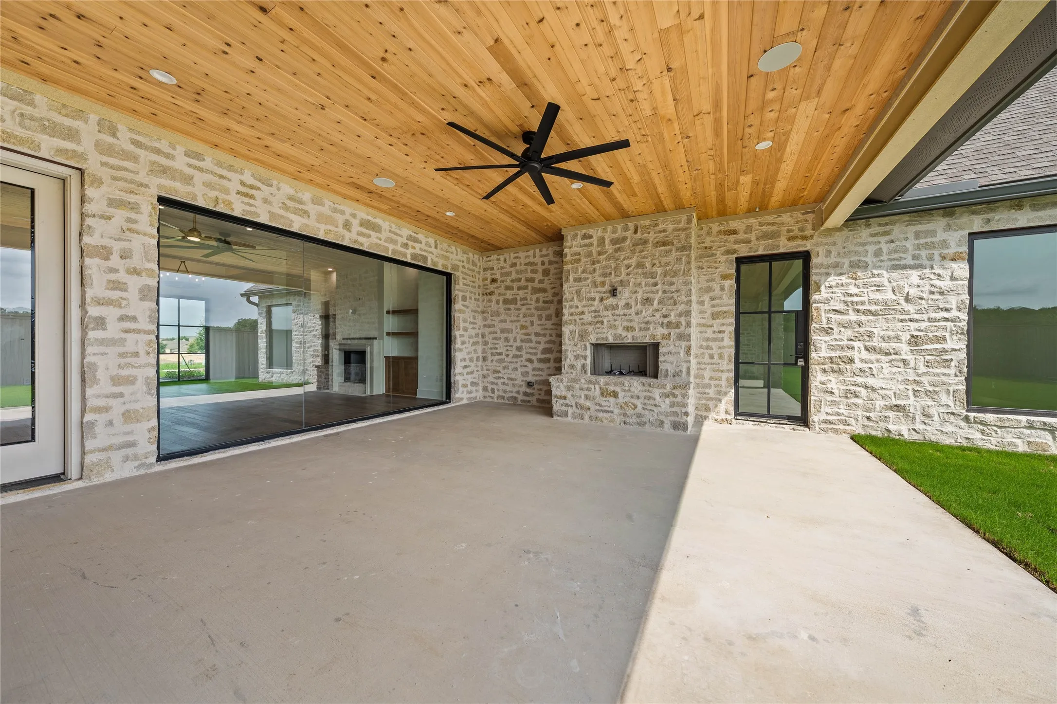 Single Family Residence For Sale in Mc Lennan County , 38 Pinehurst Drive, Woodway, Texas 76712, 5 Bedrooms, 4 Bathrooms, 3 Garage spaces, 3,076 Sqft, built in 2026, Price $1,250,000, mls#21193374, Real Estate Agent in Woodway, Homes For Sale in Mc Lennan county, Homes For Sale in Woodway, Realtor in Woodway Texas, Real Estate Brokerage Independent Realty Texas, Luminita Cordes Realtor