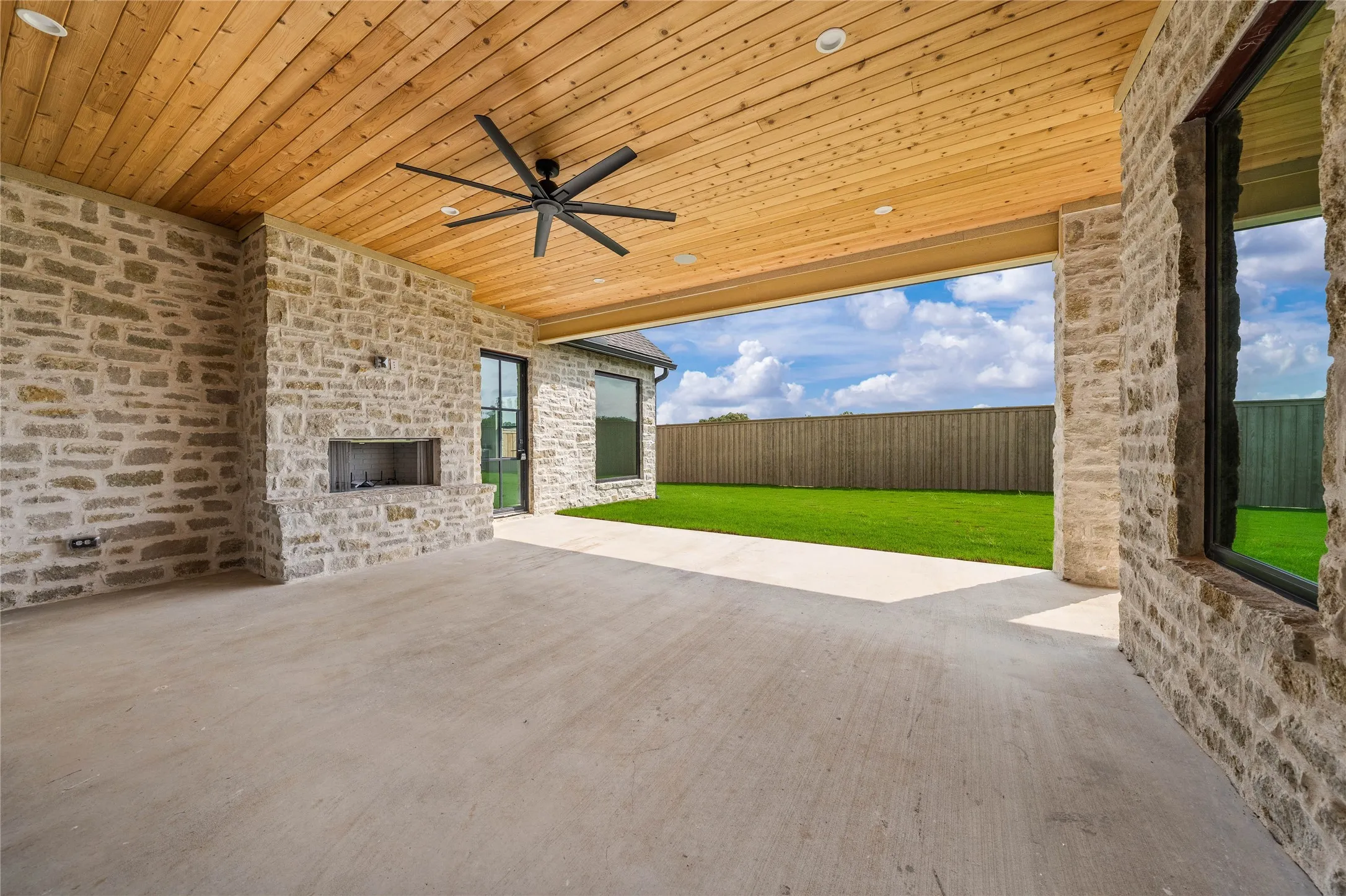 Single Family Residence For Sale in Mc Lennan County , 38 Pinehurst Drive, Woodway, Texas 76712, 5 Bedrooms, 4 Bathrooms, 3 Garage spaces, 3,076 Sqft, built in 2026, Price $1,250,000, mls#21193374, Real Estate Agent in Woodway, Homes For Sale in Mc Lennan county, Homes For Sale in Woodway, Realtor in Woodway Texas, Real Estate Brokerage Independent Realty Texas, Luminita Cordes Realtor