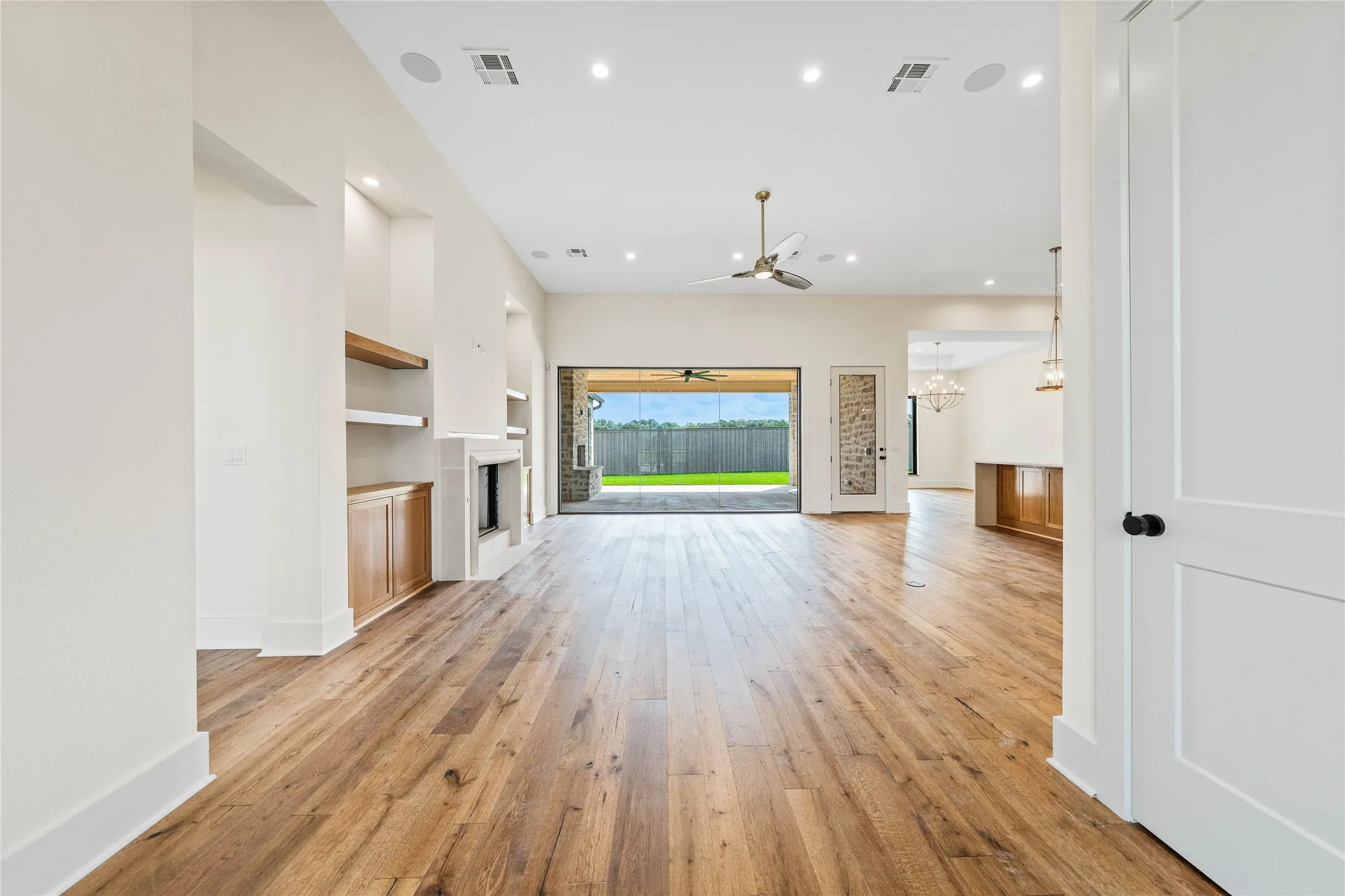 Single Family Residence For Sale in Mc Lennan County , 38 Pinehurst Drive, Woodway, Texas 76712, 5 Bedrooms, 4 Bathrooms, 3 Garage spaces, 3,076 Sqft, built in 2026, Price $1,250,000, mls#21193374, Real Estate Agent in Woodway, Homes For Sale in Mc Lennan county, Homes For Sale in Woodway, Realtor in Woodway Texas, Real Estate Brokerage Independent Realty Texas, Luminita Cordes Realtor