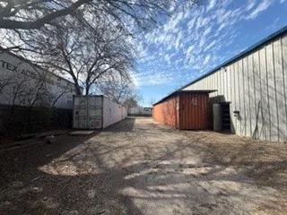 Warehouse For Rent in Tarrant County , 2101 Delante Street, Haltom City, Texas 76117, 0, 0, Garage spaces, 0 Sqft, built in 1982, Preowned, Price $3,400, mls#21177067, Real Estate Agent in Haltom City, Homes For Rent in Tarrant county, Homes For Rent in Haltom City, Realtor in Haltom City Texas, Real Estate Brokerage Independent Realty Texas, Luminita Cordes Realtor