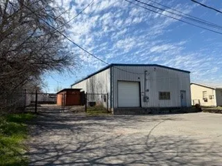 Warehouse For Rent in Tarrant County , 2101 Delante Street, Haltom City, Texas 76117, 0, 0, Garage spaces, 0 Sqft, built in 1982, Preowned, Price $3,400, mls#21177067, Real Estate Agent in Haltom City, Homes For Rent in Tarrant county, Homes For Rent in Haltom City, Realtor in Haltom City Texas, Real Estate Brokerage Independent Realty Texas, Luminita Cordes Realtor