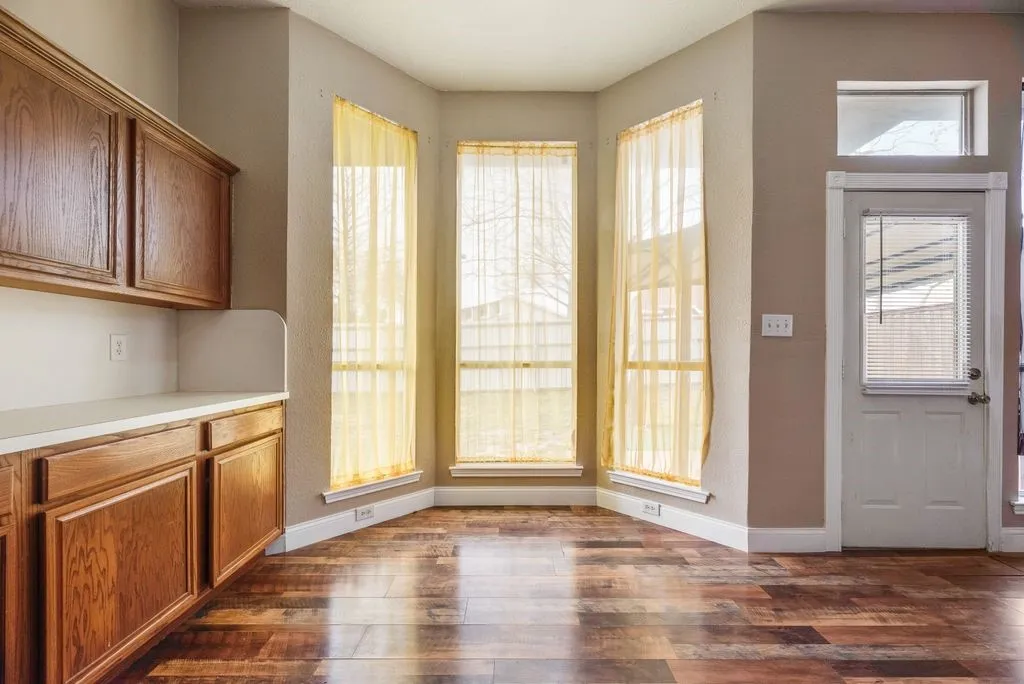 Single Family Residence For Sale in Rockwall County , 313 Winter Park, Rockwall, Texas 75032, 3 Bedroom, 2 Bathroom, 2 Garage spaces, 1,409 Sqft, built in 1996, mls#21192928, Real Estate Agent in Rockwall, Homes For Sale in Rockwall county, Homes For Sale in Rockwall, Realtor in Rockwall Texas, Real Estate Brokerage Independent Realty Texas, Luminita Cordes Realtor