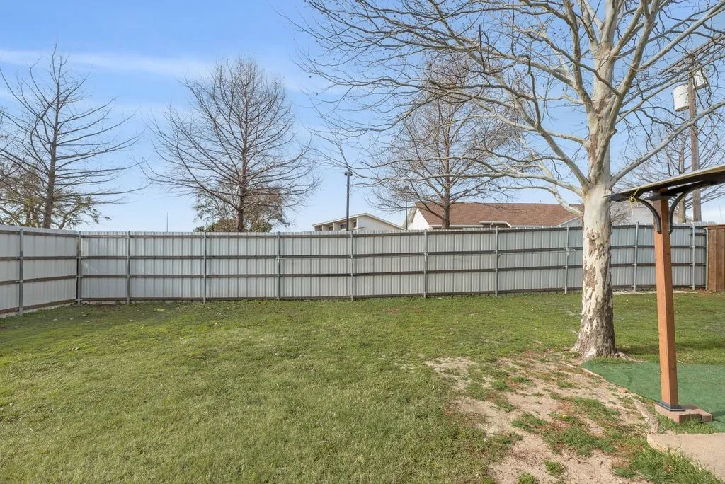 Single Family Residence For Sale in Rockwall County , 313 Winter Park, Rockwall, Texas 75032, 3 Bedroom, 2 Bathroom, 2 Garage spaces, 1,409 Sqft, built in 1996, mls#21192928, Real Estate Agent in Rockwall, Homes For Sale in Rockwall county, Homes For Sale in Rockwall, Realtor in Rockwall Texas, Real Estate Brokerage Independent Realty Texas, Luminita Cordes Realtor