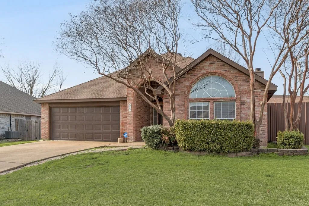 Single Family Residence For Sale in Rockwall County , 313 Winter Park, Rockwall, Texas 75032, 3 Bedroom, 2 Bathroom, 2 Garage spaces, 1,409 Sqft, built in 1996, mls#21192928, Real Estate Agent in Rockwall, Homes For Sale in Rockwall county, Homes For Sale in Rockwall, Realtor in Rockwall Texas, Real Estate Brokerage Independent Realty Texas, Luminita Cordes Realtor