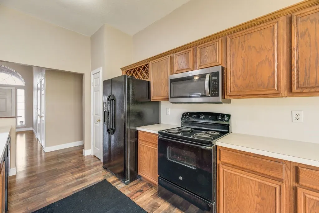 Single Family Residence For Sale in Rockwall County , 313 Winter Park, Rockwall, Texas 75032, 3 Bedroom, 2 Bathroom, 2 Garage spaces, 1,409 Sqft, built in 1996, mls#21192928, Real Estate Agent in Rockwall, Homes For Sale in Rockwall county, Homes For Sale in Rockwall, Realtor in Rockwall Texas, Real Estate Brokerage Independent Realty Texas, Luminita Cordes Realtor