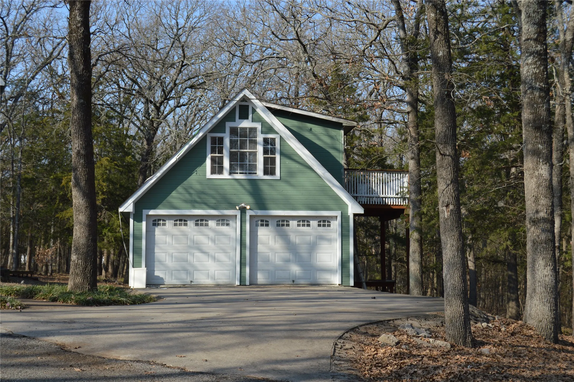 2 car garage with apartment on top