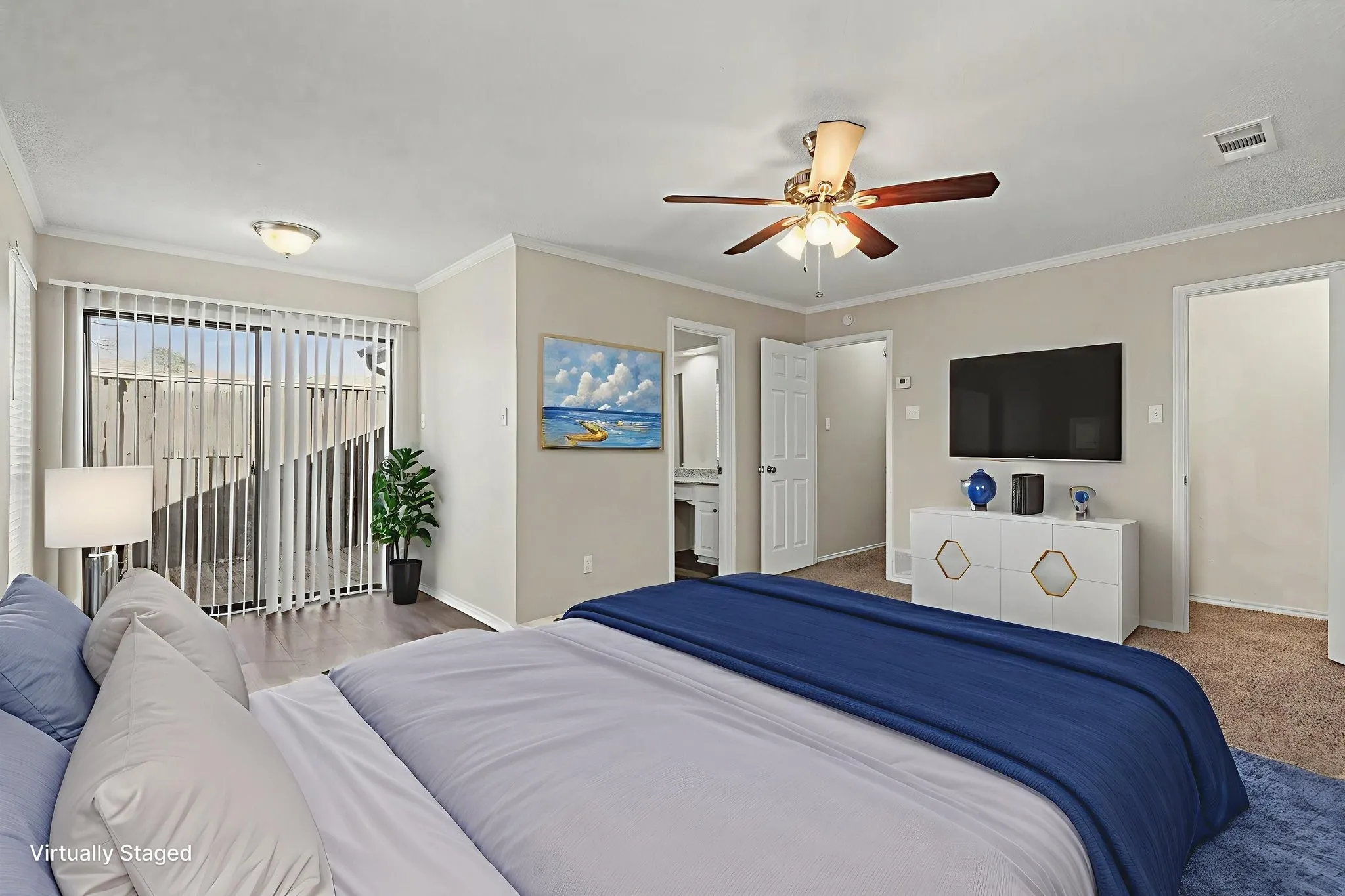 Single Family Residence For Sale in Denton County , 124 Summit Cove, Trophy Club, Texas 76262, 3 Bedroom, 2 Bathroom, 2 Garage spaces, 2,047 Sqft, built in 1984, Preowned, mls#21193184, Real Estate Agent in Trophy Club, Homes For Sale in Denton county, Homes For Sale in Trophy Club, Realtor in Trophy Club Texas, Real Estate Brokerage Independent Realty Texas, Luminita Cordes Realtor