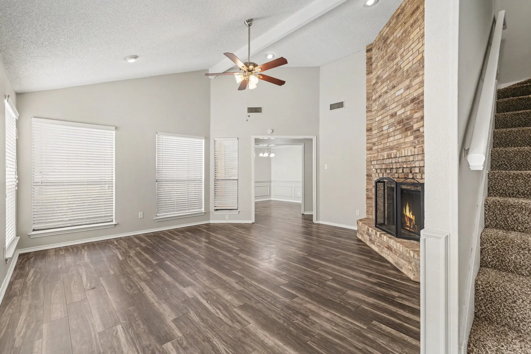 Single Family Residence For Sale in Denton County , 124 Summit Cove, Trophy Club, Texas 76262, 3 Bedroom, 2 Bathroom, 2 Garage spaces, 2,047 Sqft, built in 1984, Preowned, mls#21193184, Real Estate Agent in Trophy Club, Homes For Sale in Denton county, Homes For Sale in Trophy Club, Realtor in Trophy Club Texas, Real Estate Brokerage Independent Realty Texas, Luminita Cordes Realtor
