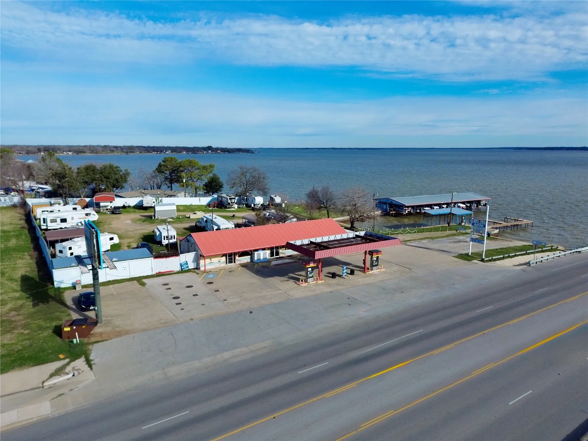 Retail For Sale in Henderson County , 1106 E Cedar Creek Parkway, Seven Points, Texas 75143, 0, 0, Garage spaces, 0 Sqft, built in 1965, Preowned, Price $4,750,000, mls#21193525, Real Estate Agent in Seven Points, Homes For Sale in Henderson county, Homes For Sale in Seven Points, Realtor in Seven Points Texas, Real Estate Brokerage Independent Realty Texas, Luminita Cordes Realtor