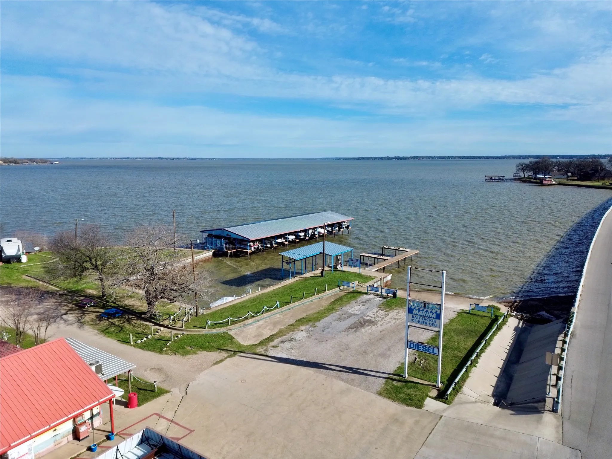 Retail For Sale in Henderson County , 1106 E Cedar Creek Parkway, Seven Points, Texas 75143, 0, 0, Garage spaces, 0 Sqft, built in 1965, Preowned, Price $4,750,000, mls#21193525, Real Estate Agent in Seven Points, Homes For Sale in Henderson county, Homes For Sale in Seven Points, Realtor in Seven Points Texas, Real Estate Brokerage Independent Realty Texas, Luminita Cordes Realtor