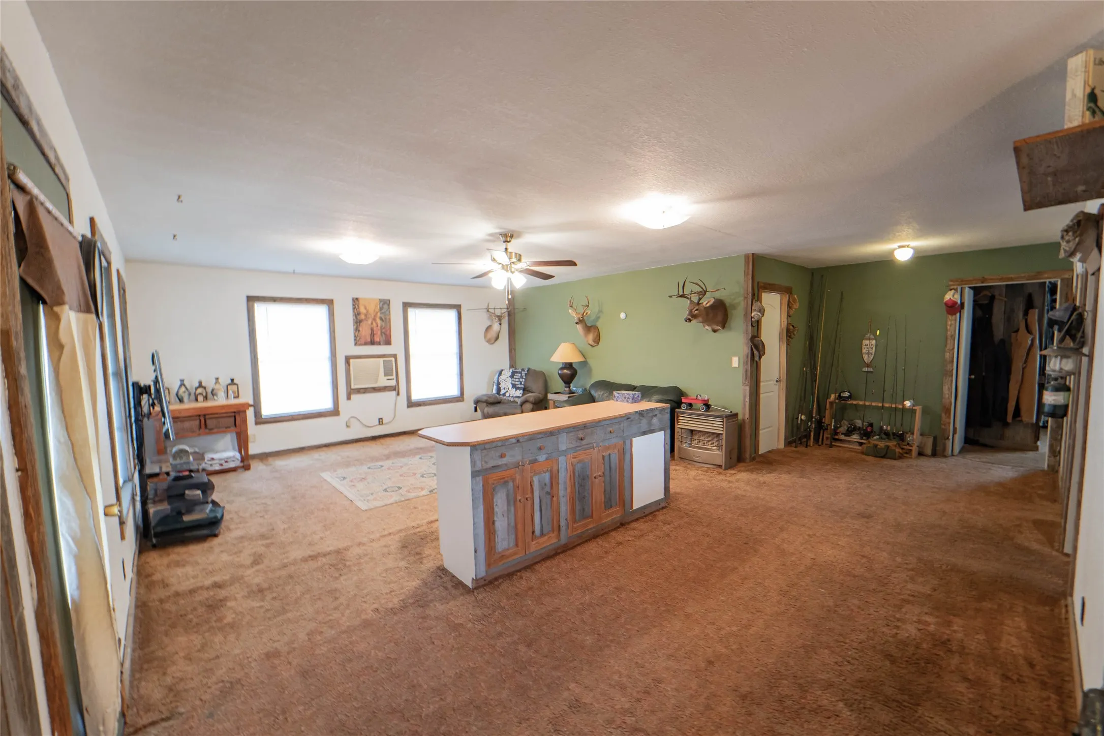 Single Family Residence For Sale in Stephens County , 901 S Miller Street, Breckenridge, Texas 76424, 2 Bedroom, 1 Bathroom, Garage spaces, 1,284 Sqft, built in 1941, mls#21191655, Real Estate Agent in Breckenridge, Homes For Sale in Stephens county, Homes For Sale in Breckenridge, Realtor in Breckenridge Texas, Real Estate Brokerage Independent Realty Texas, Luminita Cordes Realtor