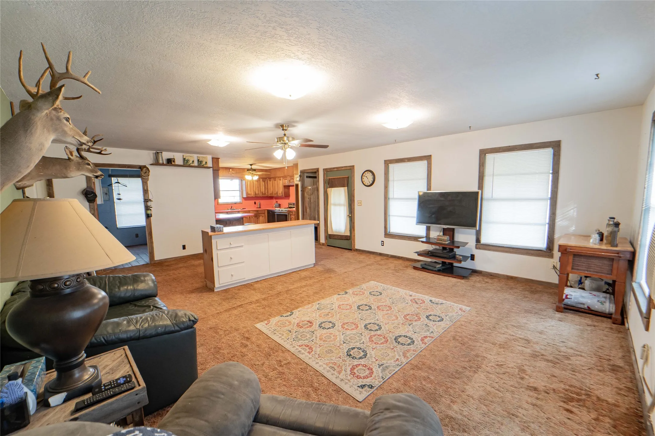 Single Family Residence For Sale in Stephens County , 901 S Miller Street, Breckenridge, Texas 76424, 2 Bedroom, 1 Bathroom, Garage spaces, 1,284 Sqft, built in 1941, mls#21191655, Real Estate Agent in Breckenridge, Homes For Sale in Stephens county, Homes For Sale in Breckenridge, Realtor in Breckenridge Texas, Real Estate Brokerage Independent Realty Texas, Luminita Cordes Realtor