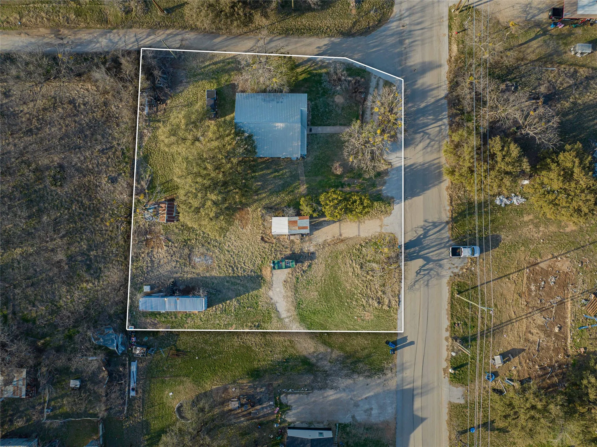Single Family Residence For Sale in Stephens County , 901 S Miller Street, Breckenridge, Texas 76424, 2 Bedroom, 1 Bathroom, Garage spaces, 1,284 Sqft, built in 1941, mls#21191655, Real Estate Agent in Breckenridge, Homes For Sale in Stephens county, Homes For Sale in Breckenridge, Realtor in Breckenridge Texas, Real Estate Brokerage Independent Realty Texas, Luminita Cordes Realtor