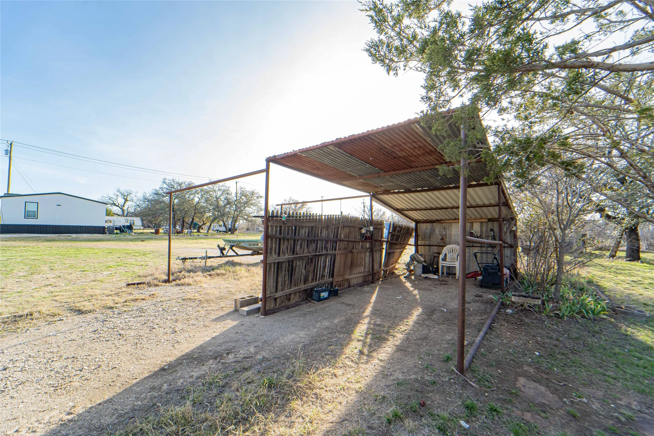 Single Family Residence For Sale in Stephens County , 901 S Miller Street, Breckenridge, Texas 76424, 2 Bedroom, 1 Bathroom, Garage spaces, 1,284 Sqft, built in 1941, mls#21191655, Real Estate Agent in Breckenridge, Homes For Sale in Stephens county, Homes For Sale in Breckenridge, Realtor in Breckenridge Texas, Real Estate Brokerage Independent Realty Texas, Luminita Cordes Realtor