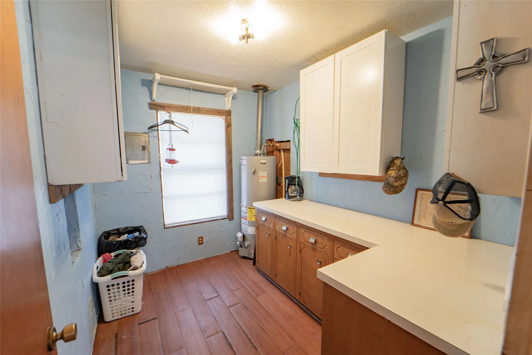 Single Family Residence For Sale in Stephens County , 901 S Miller Street, Breckenridge, Texas 76424, 2 Bedroom, 1 Bathroom, Garage spaces, 1,284 Sqft, built in 1941, mls#21191655, Real Estate Agent in Breckenridge, Homes For Sale in Stephens county, Homes For Sale in Breckenridge, Realtor in Breckenridge Texas, Real Estate Brokerage Independent Realty Texas, Luminita Cordes Realtor