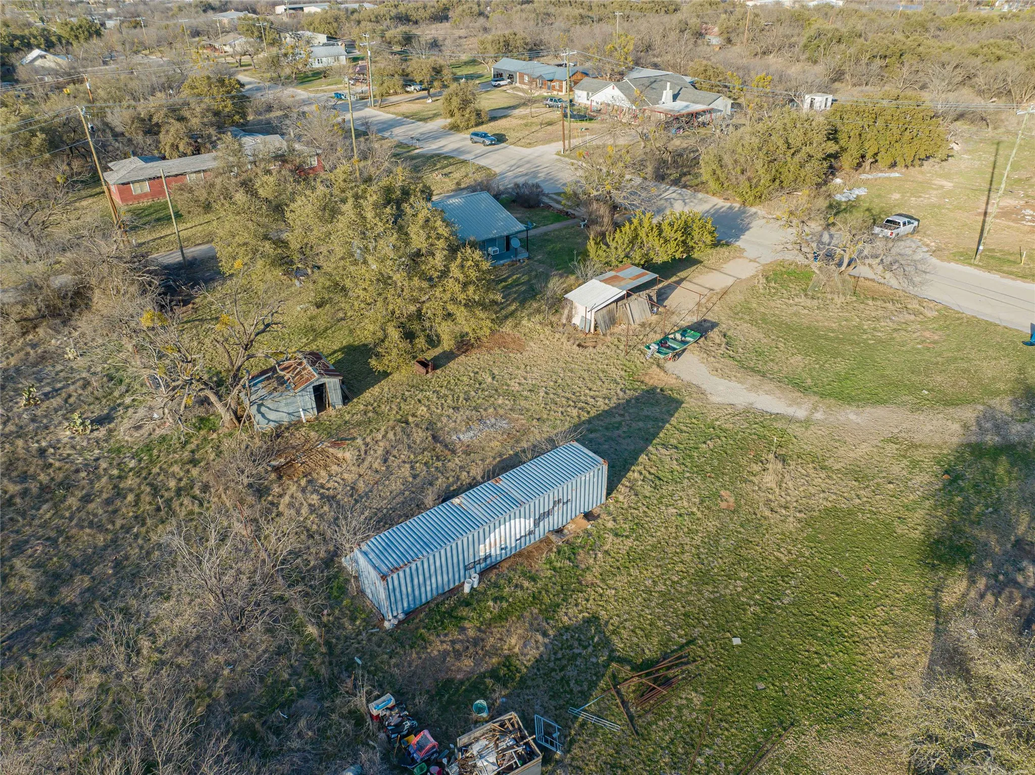 Single Family Residence For Sale in Stephens County , 901 S Miller Street, Breckenridge, Texas 76424, 2 Bedroom, 1 Bathroom, Garage spaces, 1,284 Sqft, built in 1941, mls#21191655, Real Estate Agent in Breckenridge, Homes For Sale in Stephens county, Homes For Sale in Breckenridge, Realtor in Breckenridge Texas, Real Estate Brokerage Independent Realty Texas, Luminita Cordes Realtor