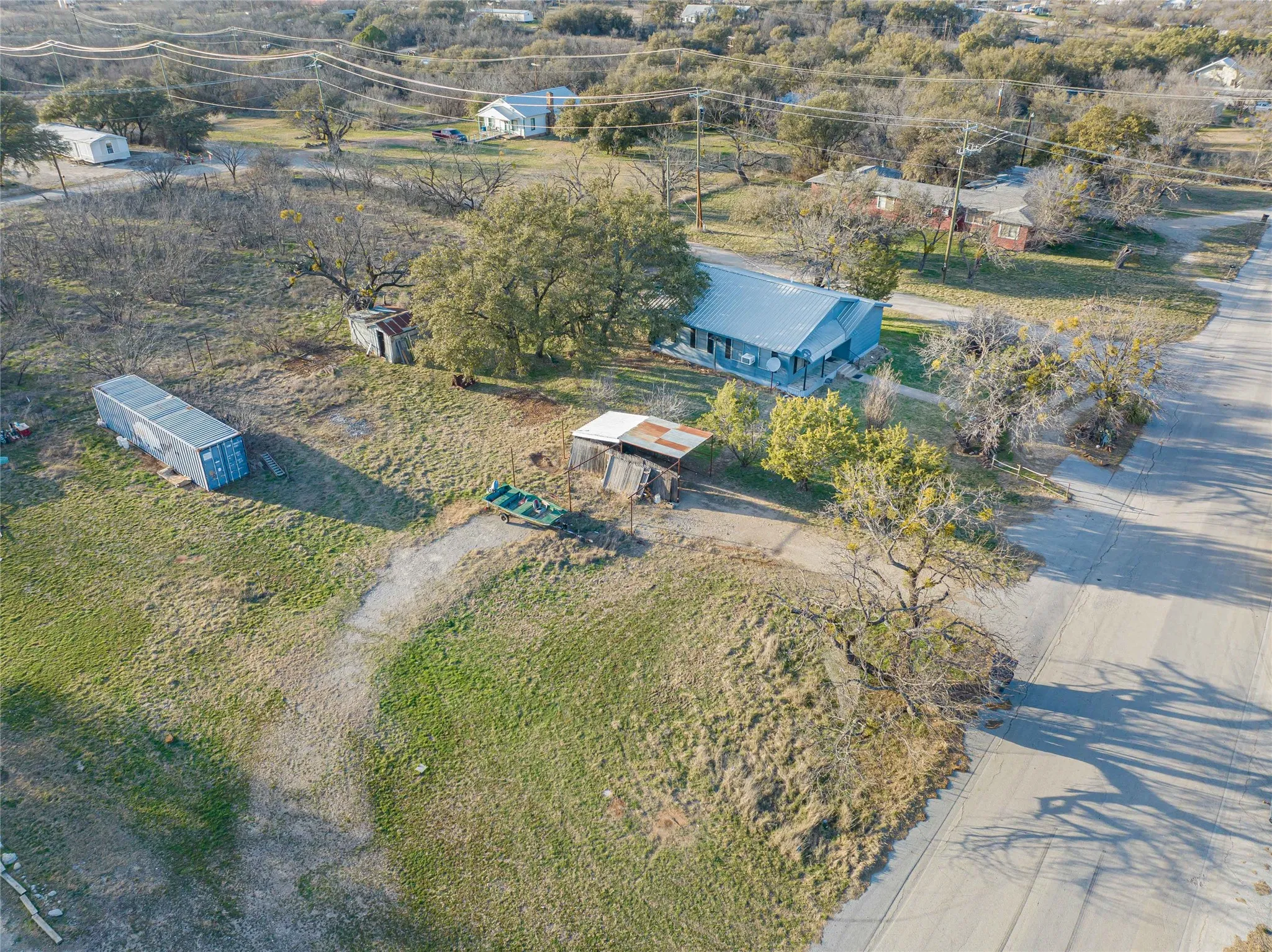 Single Family Residence For Sale in Stephens County , 901 S Miller Street, Breckenridge, Texas 76424, 2 Bedroom, 1 Bathroom, Garage spaces, 1,284 Sqft, built in 1941, mls#21191655, Real Estate Agent in Breckenridge, Homes For Sale in Stephens county, Homes For Sale in Breckenridge, Realtor in Breckenridge Texas, Real Estate Brokerage Independent Realty Texas, Luminita Cordes Realtor