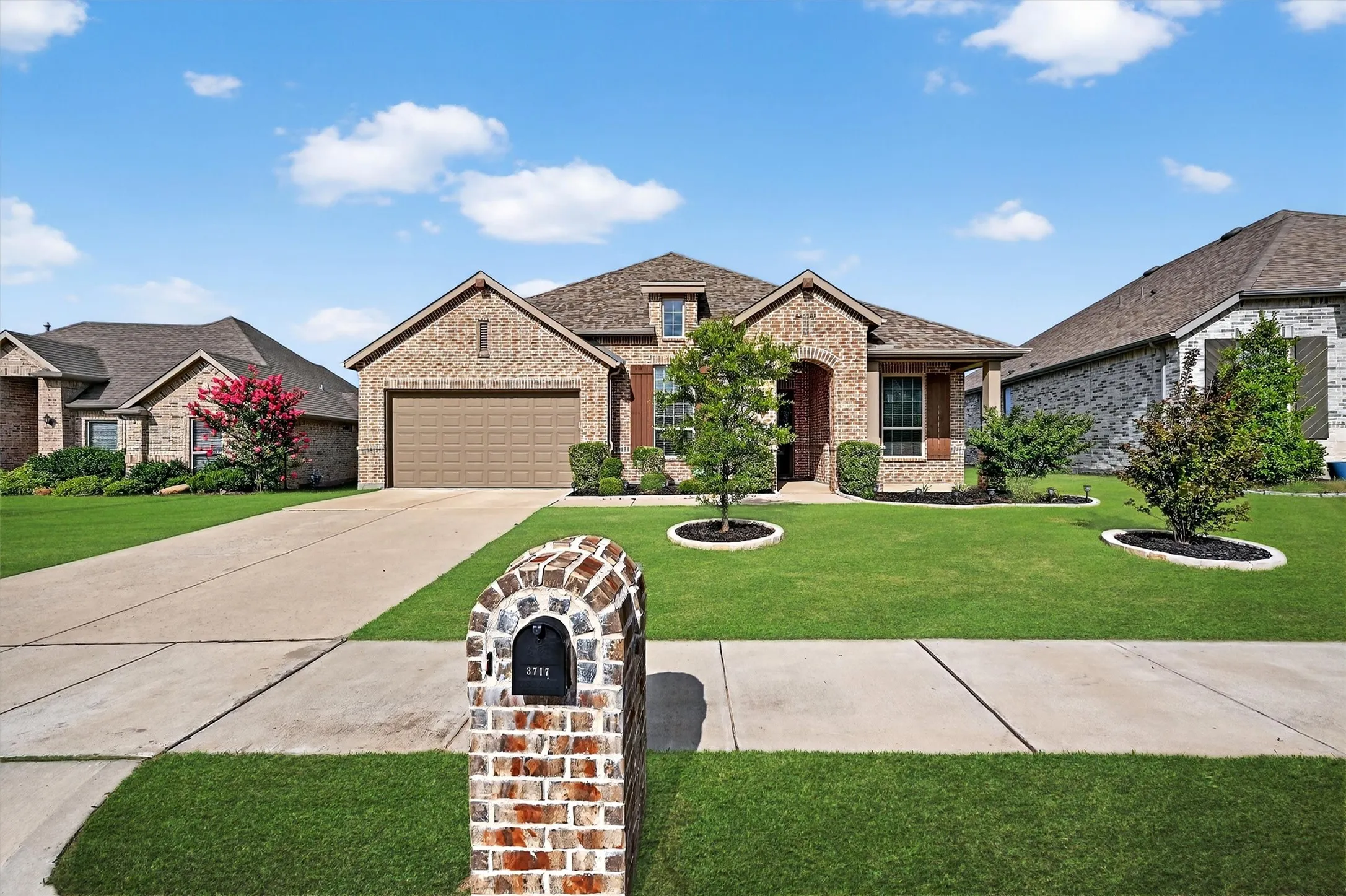  Nice Landscaped and move in ready