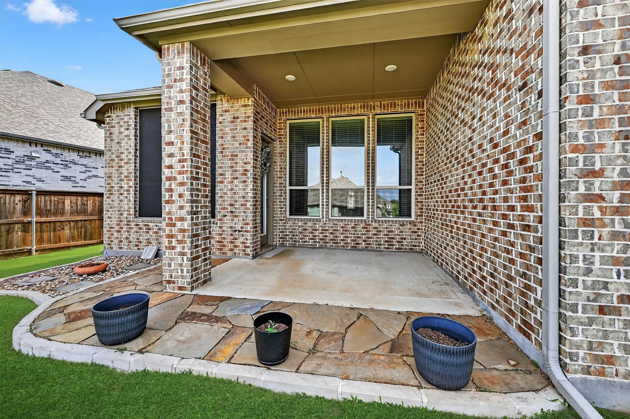 Single Family Residence For Sale in Grayson County , 3717 Fawn Meadow Trail, Denison, Texas 75020, 4 Bedroom, 3 Bathroom, 2 Garage spaces, 2,464 Sqft, built in 2019, Preowned, mls#21192768, Real Estate Agent in Denison, Homes For Sale in Grayson county, Homes For Sale in Denison, Realtor in Denison Texas, Real Estate Brokerage Independent Realty Texas, Luminita Cordes Realtor