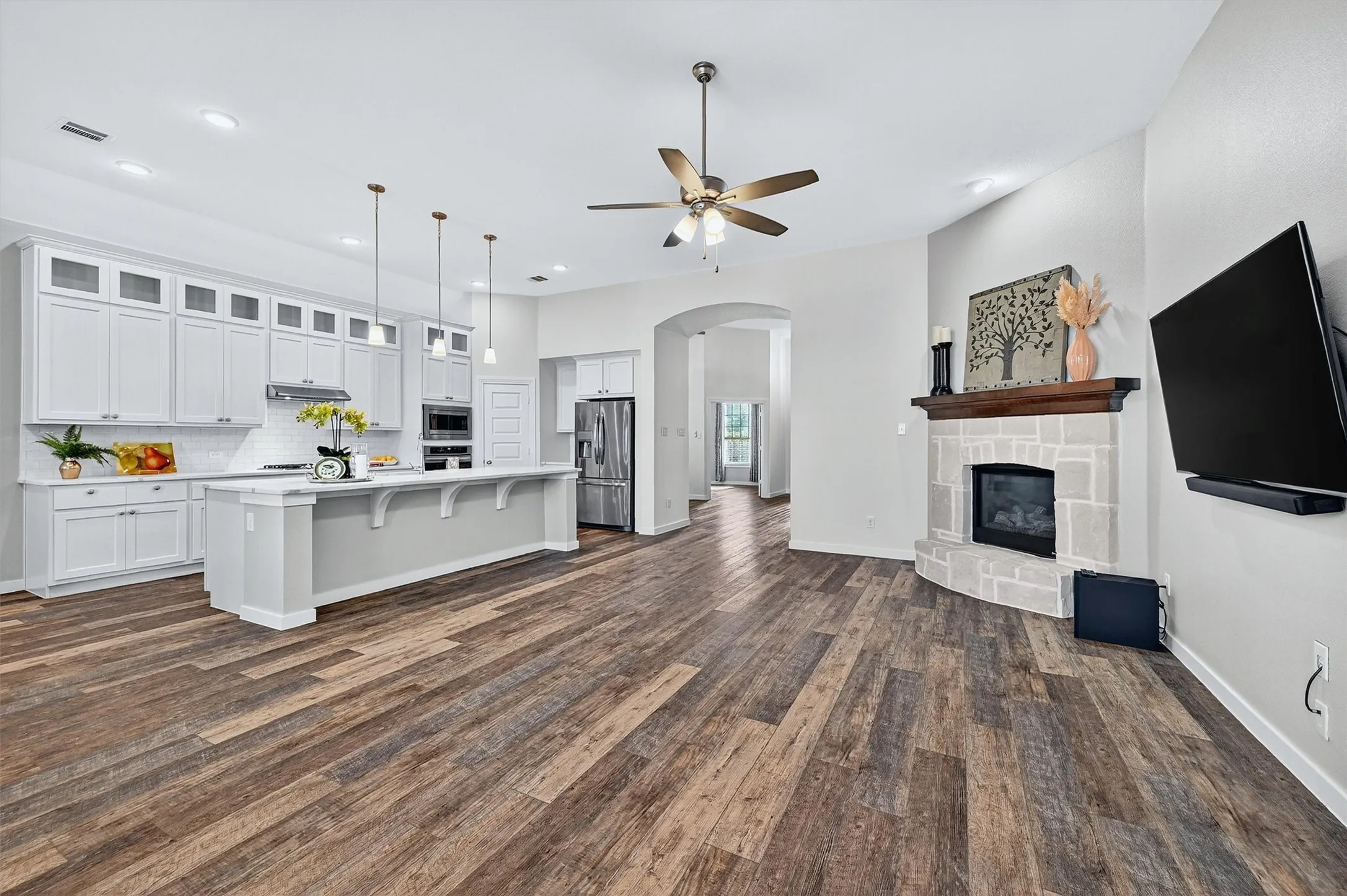 Single Family Residence For Sale in Grayson County , 3717 Fawn Meadow Trail, Denison, Texas 75020, 4 Bedroom, 3 Bathroom, 2 Garage spaces, 2,464 Sqft, built in 2019, Preowned, mls#21192768, Real Estate Agent in Denison, Homes For Sale in Grayson county, Homes For Sale in Denison, Realtor in Denison Texas, Real Estate Brokerage Independent Realty Texas, Luminita Cordes Realtor