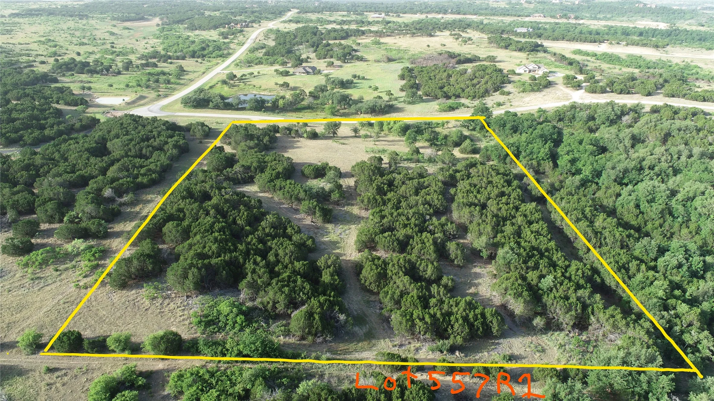 Several great spots for house placement and secondary buildings with plenty of privacy and sounds of nature all around.