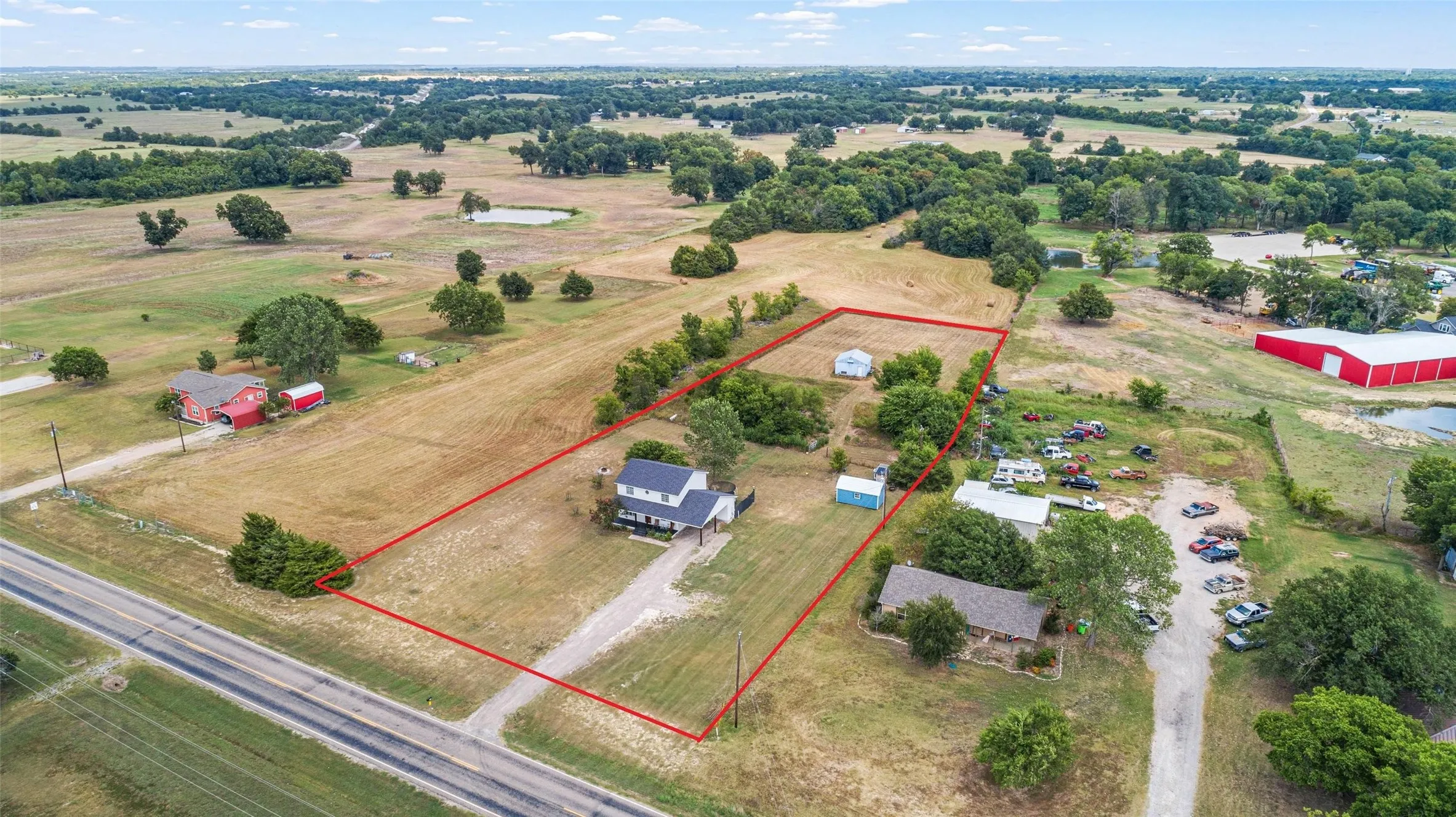 Single Family Residence For Sale in Hunt County , 2781 Fm 36 N, Farmersville, Texas 75442, 3 Bedrooms, 3 Bathrooms, Garage spaces, 1,690 Sqft, built in 1997, Preowned, Price $412,500, mls#21193588, Real Estate Agent in Farmersville, Homes For Sale in Hunt county, Homes For Sale in Farmersville, Realtor in Farmersville Texas, Real Estate Brokerage Independent Realty Texas, Luminita Cordes Realtor