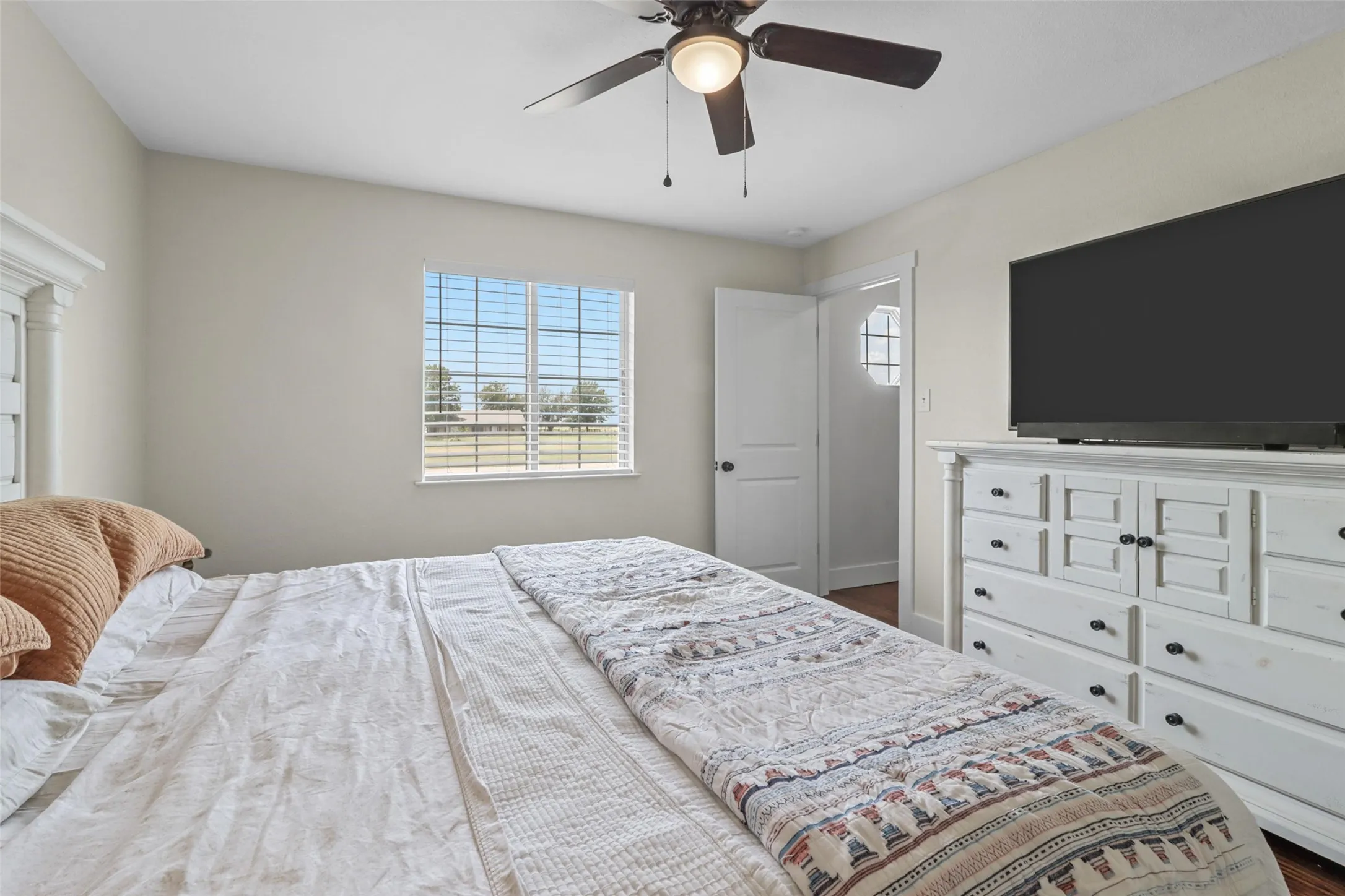 Single Family Residence For Sale in Hunt County , 2781 Fm 36 N, Farmersville, Texas 75442, 3 Bedrooms, 3 Bathrooms, Garage spaces, 1,690 Sqft, built in 1997, Preowned, Price $412,500, mls#21193588, Real Estate Agent in Farmersville, Homes For Sale in Hunt county, Homes For Sale in Farmersville, Realtor in Farmersville Texas, Real Estate Brokerage Independent Realty Texas, Luminita Cordes Realtor