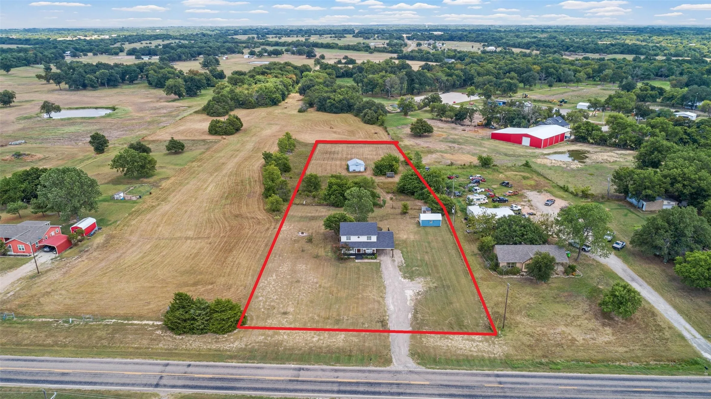 Single Family Residence For Sale in Hunt County , 2781 Fm 36 N, Farmersville, Texas 75442, 3 Bedrooms, 3 Bathrooms, Garage spaces, 1,690 Sqft, built in 1997, Preowned, Price $412,500, mls#21193588, Real Estate Agent in Farmersville, Homes For Sale in Hunt county, Homes For Sale in Farmersville, Realtor in Farmersville Texas, Real Estate Brokerage Independent Realty Texas, Luminita Cordes Realtor