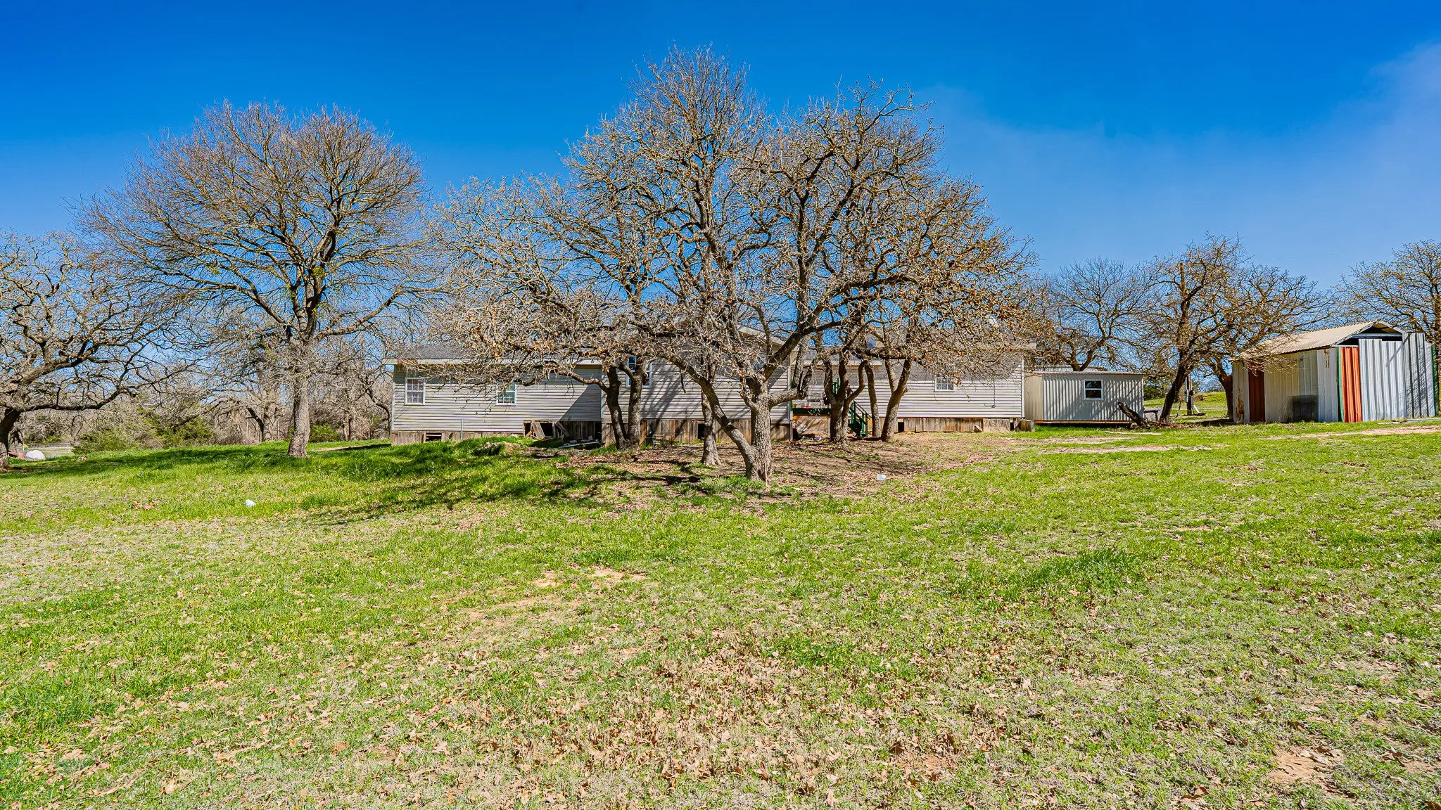Single Family Residence For Sale in Wise County , 178 County Road 4372, Decatur, Texas 76023, 7 Bedroom, 3 Bathroom, Garage spaces, 3,700 Sqft, built in 1984, mls#21193642, Real Estate Agent in Decatur, Homes For Sale in Wise county, Homes For Sale in Decatur, Realtor in Decatur Texas, Real Estate Brokerage Independent Realty Texas, Luminita Cordes Realtor