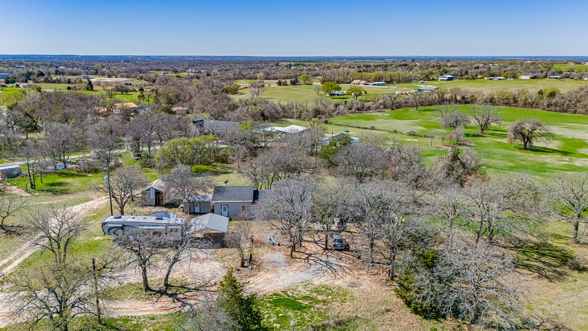 Single Family Residence For Sale in Wise County , 178 County Road 4372, Decatur, Texas 76023, 7 Bedroom, 3 Bathroom, Garage spaces, 3,700 Sqft, built in 1984, mls#21193642, Real Estate Agent in Decatur, Homes For Sale in Wise county, Homes For Sale in Decatur, Realtor in Decatur Texas, Real Estate Brokerage Independent Realty Texas, Luminita Cordes Realtor