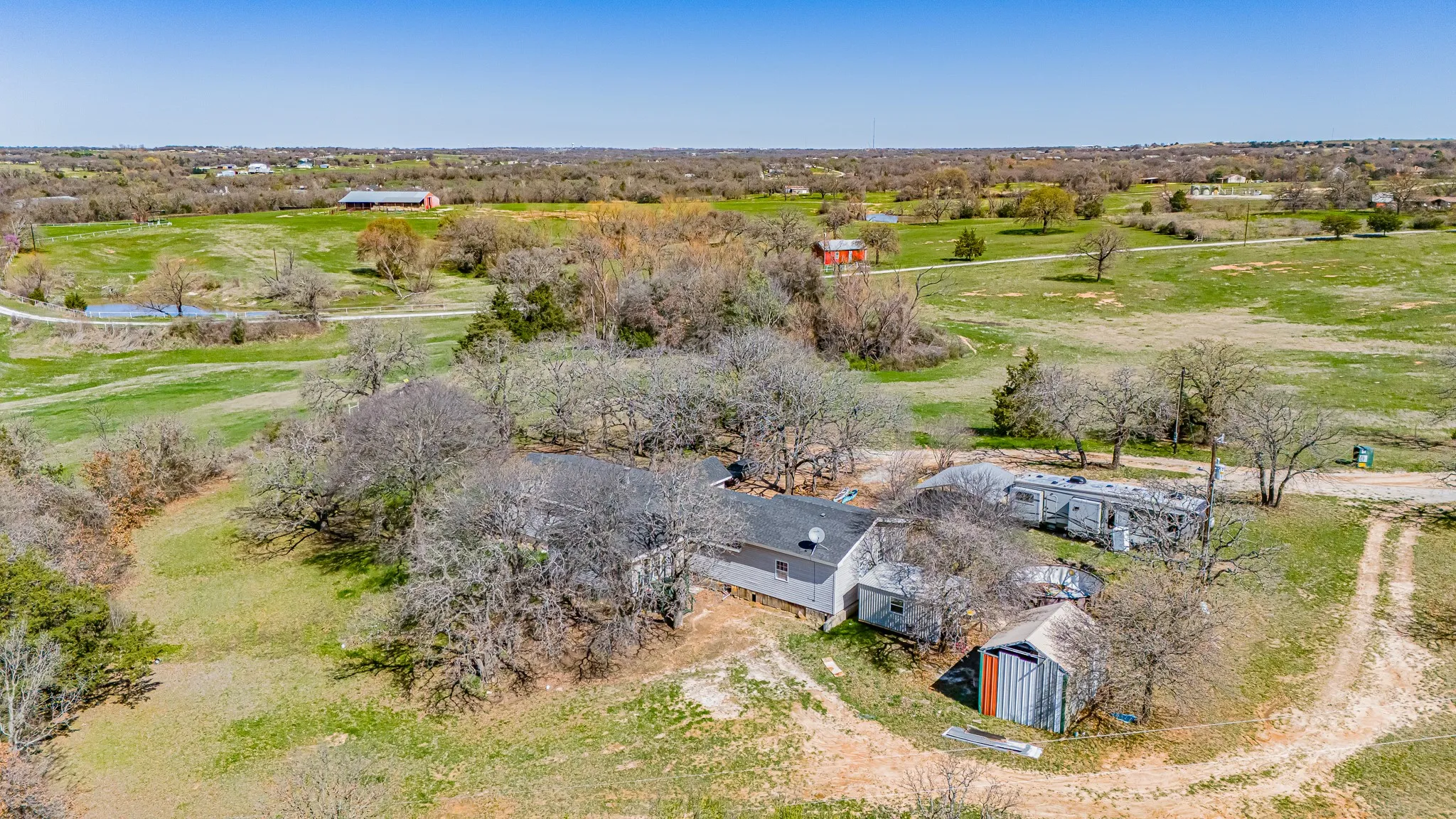 Single Family Residence For Sale in Wise County , 178 County Road 4372, Decatur, Texas 76023, 7 Bedroom, 3 Bathroom, Garage spaces, 3,700 Sqft, built in 1984, mls#21193642, Real Estate Agent in Decatur, Homes For Sale in Wise county, Homes For Sale in Decatur, Realtor in Decatur Texas, Real Estate Brokerage Independent Realty Texas, Luminita Cordes Realtor