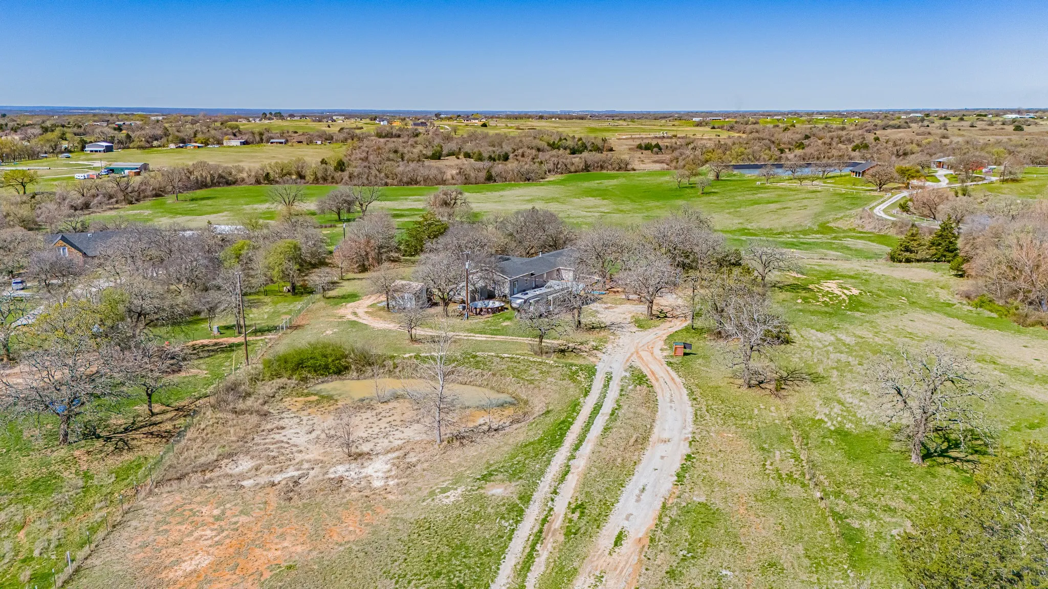 Single Family Residence For Sale in Wise County , 178 County Road 4372, Decatur, Texas 76023, 7 Bedroom, 3 Bathroom, Garage spaces, 3,700 Sqft, built in 1984, mls#21193642, Real Estate Agent in Decatur, Homes For Sale in Wise county, Homes For Sale in Decatur, Realtor in Decatur Texas, Real Estate Brokerage Independent Realty Texas, Luminita Cordes Realtor