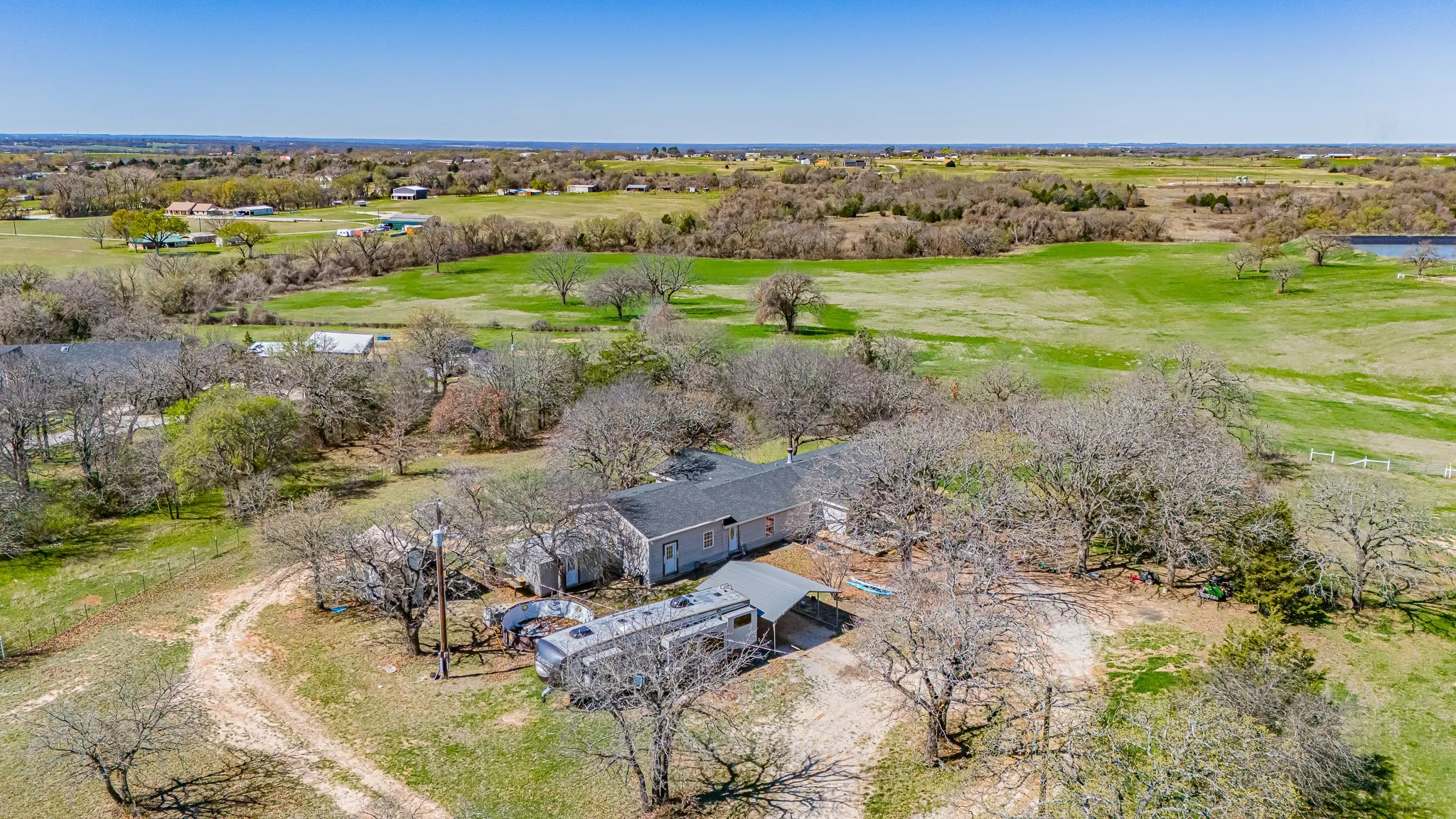 Single Family Residence For Sale in Wise County , 178 County Road 4372, Decatur, Texas 76023, 7 Bedroom, 3 Bathroom, Garage spaces, 3,700 Sqft, built in 1984, mls#21193642, Real Estate Agent in Decatur, Homes For Sale in Wise county, Homes For Sale in Decatur, Realtor in Decatur Texas, Real Estate Brokerage Independent Realty Texas, Luminita Cordes Realtor