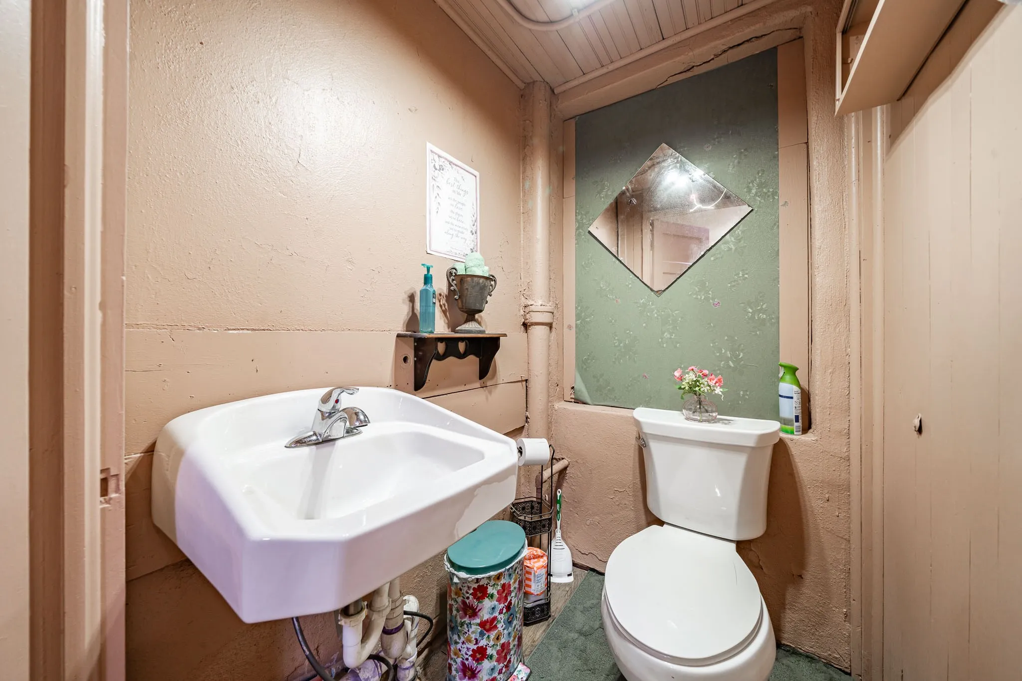 Retail For Sale in Haskell County , 404 N 1st Street, Haskell, Texas 79521, 0, 0, Garage spaces, 0 Sqft, built in 1950, Price $189,000, mls#21167573, Real Estate Agent in Haskell, Homes For Sale in Haskell county, Homes For Sale in Haskell, Realtor in Haskell Texas, Real Estate Brokerage Independent Realty Texas, Luminita Cordes Realtor